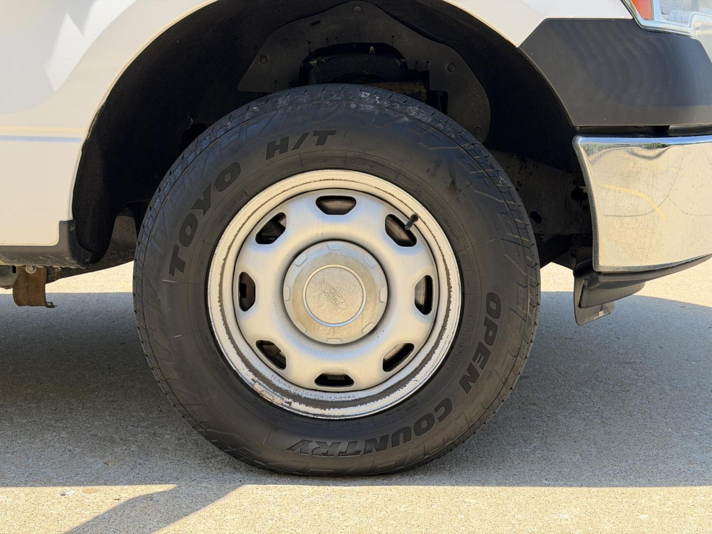 2014 WHITE /Gray Ford F-150 XL SuperCab 4WD (1FTFX1ET8EK) with an 3.5L V6 TURBO engine, Automatic transmission, located at 2990 Old Orchard Rd., Jackson, MO, 63755, 37.354214, -89.612106 - 2014 Ford F-150 XL 204xxx miles 4x4 3.5L V6 Automatic Cruise Power Windows/Locks/Mirrors We have financing available and we accept trades! Fill out a credit application on our website or come by today! If you have any questions, give us a call at (573) 204-7777 or visit our website at firsta - Photo#37
