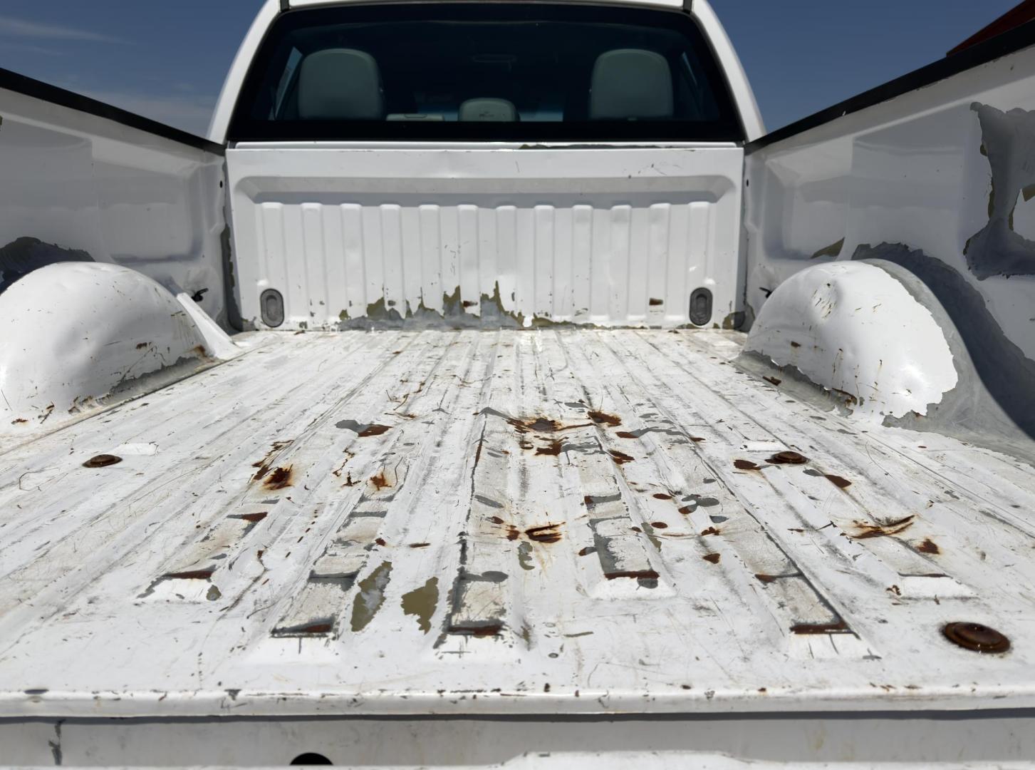 2014 WHITE /Gray Ford F-150 XL SuperCab 4WD (1FTFX1ET8EK) with an 3.5L V6 TURBO engine, Automatic transmission, located at 2990 Old Orchard Rd., Jackson, MO, 63755, 37.354214, -89.612106 - 2014 Ford F-150 XL 204xxx miles 4x4 3.5L V6 Automatic Cruise Power Windows/Locks/Mirrors We have financing available and we accept trades! Fill out a credit application on our website or come by today! If you have any questions, give us a call at (573) 204-7777 or visit our website at firsta - Photo#19