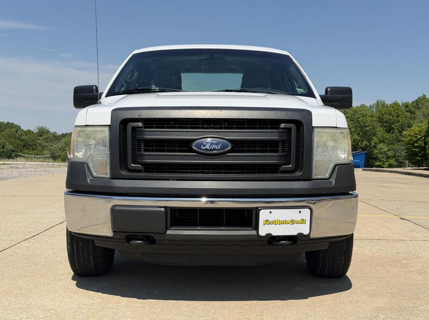 2014 WHITE /Gray Ford F-150 XL SuperCab 4WD (1FTFX1ET8EK) with an 3.5L V6 TURBO engine, Automatic transmission, located at 2990 Old Orchard Rd., Jackson, MO, 63755, 37.354214, -89.612106 - 2014 Ford F-150 XL 204xxx miles 4x4 3.5L V6 Automatic Cruise Power Windows/Locks/Mirrors We have financing available and we accept trades! Fill out a credit application on our website or come by today! If you have any questions, give us a call at (573) 204-7777 or visit our website at firsta - Photo#9