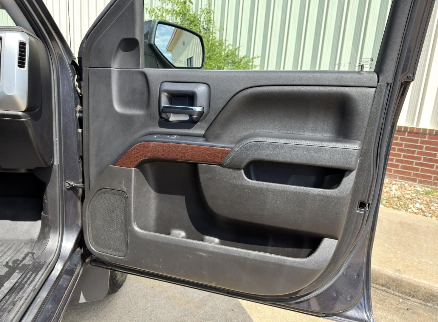 2016 GRAY /Black GMC Sierra 1500 SLE Double Cab 4WD (1GTV2MEC6GZ) with an 5.3L V8 engine, Automatic transmission, located at 2990 Old Orchard Rd., Jackson, MO, 63755, 37.354214, -89.612106 - 2016 GMC Sierra 1500 SLE 97xxx miles 4x4 5.3L V8 Automatic Backup Camera Power Driver Seat Bluetooth Remote Start Cruise Power Windows/Locks/Mirrors We have financing available and we accept trades! Fill out a credit application on our website or come by today! If you have any questions, - Photo#15