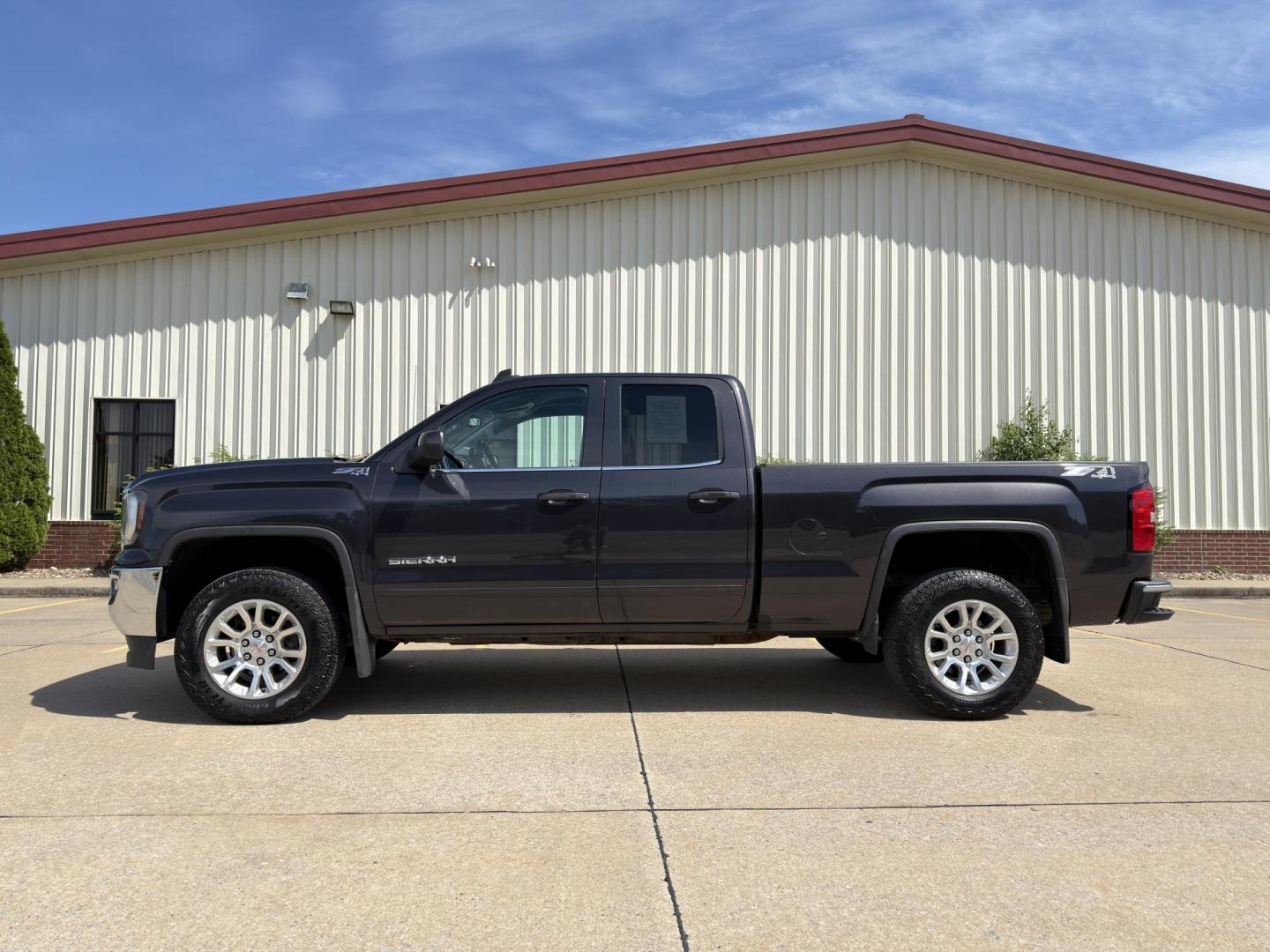 2016 GRAY /Black GMC Sierra 1500 SLE Double Cab 4WD (1GTV2MEC6GZ) with an 5.3L V8 engine, Automatic transmission, located at 2990 Old Orchard Rd., Jackson, MO, 63755, 37.354214, -89.612106 - 2016 GMC Sierra 1500 SLE 97xxx miles 4x4 5.3L V8 Automatic Backup Camera Power Driver Seat Bluetooth Remote Start Cruise Power Windows/Locks/Mirrors We have financing available and we accept trades! Fill out a credit application on our website or come by today! If you have any questions, - Photo#7