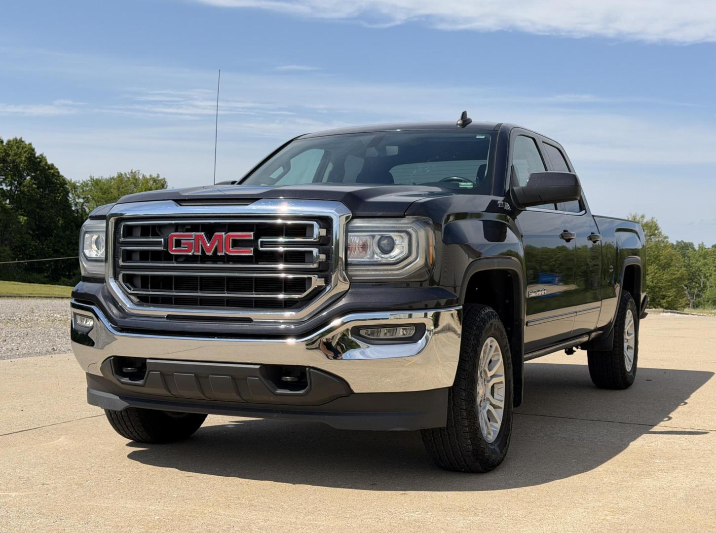 2016 GRAY /Black GMC Sierra 1500 SLE Double Cab 4WD (1GTV2MEC6GZ) with an 5.3L V8 engine, Automatic transmission, located at 2990 Old Orchard Rd., Jackson, MO, 63755, 37.354214, -89.612106 - 2016 GMC Sierra 1500 SLE 97xxx miles 4x4 5.3L V8 Automatic Backup Camera Power Driver Seat Bluetooth Remote Start Cruise Power Windows/Locks/Mirrors We have financing available and we accept trades! Fill out a credit application on our website or come by today! If you have any questions, - Photo#6