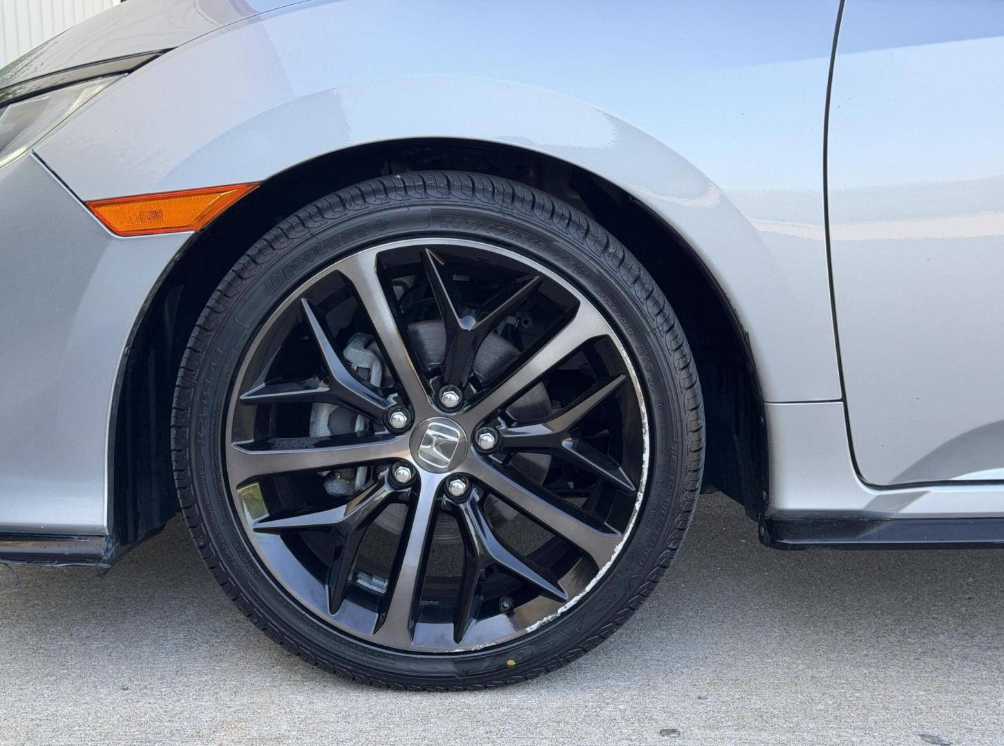 2021 SILVER /Black Honda Civic Sport Hatchback CVT (SHHFK7H49MU) with an 1.5L 4 Cyl. engine, CVT transmission, located at 2990 Old Orchard Rd., Jackson, MO, 63755, 37.354214, -89.612106 - 2021 Honda Civic Sport 86xxx miles Front Wheel Drive 1.5L 4 Cyl. Automatic Backup Camera Bluetooth Remote Start Cruise Power Windows/Locks/Mirrors We have financing available and we accept trades! Fill out a credit application on our website or come by today! If you have any questions, gi - Photo#34