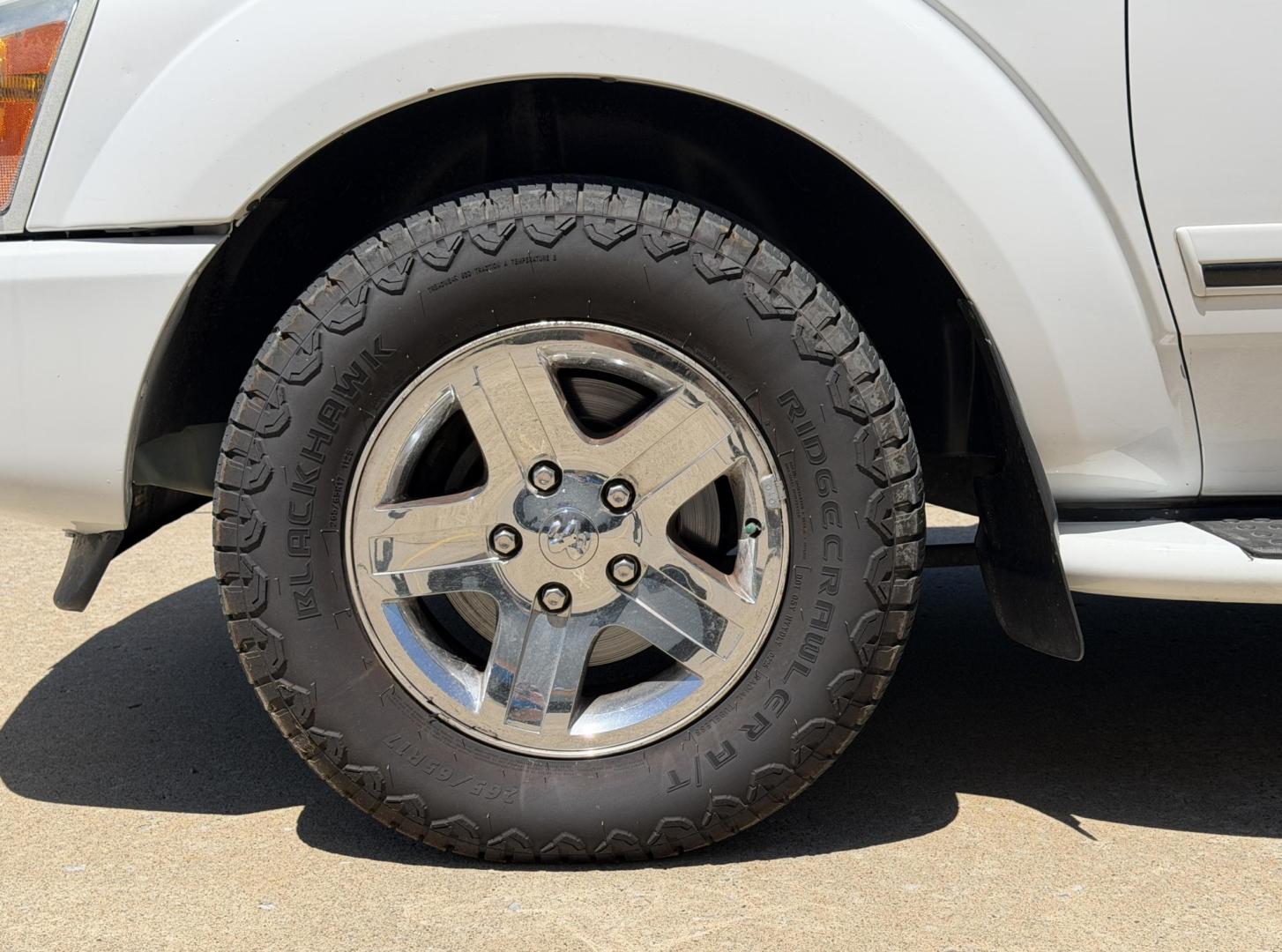 2005 WHITE /Gray Dodge Durango Limited 4WD (1D8HB58D55F) with an 5.7L V8 engine, Automatic transmission, located at 2990 Old Orchard Rd., Jackson, MO, 63755, 37.354214, -89.612106 - 2005 Dodge Durango Limited 196xxx miles 4 Wheel Drive 5.7L V8 HEMI Automatic Leather 3rd Row Rear Entertainment Navigation Power/Heated Seats Sunroof Cruise Power Windows/Locks/Mirrors We have financing available and we accept trades! Fill out a credit application on our website or come - Photo#38