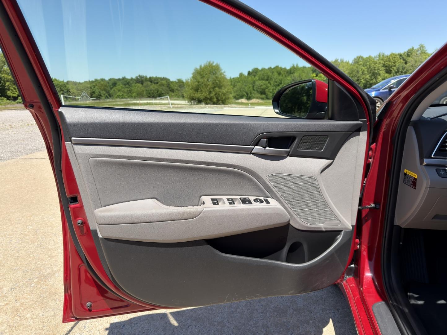 2017 RED /Gray Hyundai Elantra Limited (KMHD84LF6HU) with an 1.8L 4 Cyl. engine, Automatic transmission, located at 2990 Old Orchard Rd., Jackson, MO, 63755, 37.354214, -89.612106 - 2017 Hyundai Elantra Limited 1-Owner 104xxx miles Front Wheel Drive 2.0L 4 Cyl. Automatic Leather Backup Camera Power Driver Seat Heated Seats Bluetooth Cruise Power Windows/Locks/Mirrors We have financing available and we accept trades! Fill out a credit application on our website or c - Photo#12
