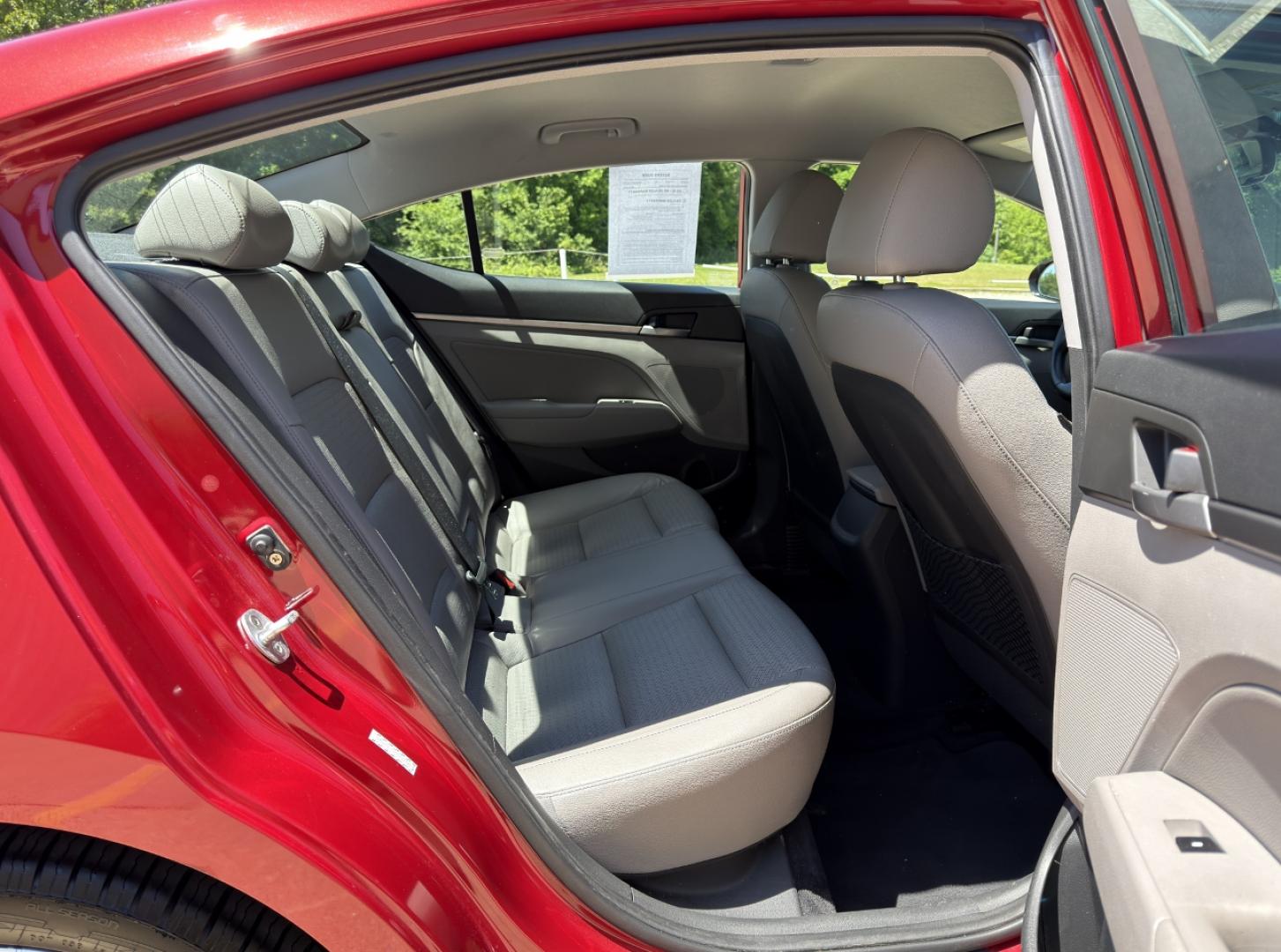 2017 RED /Gray Hyundai Elantra Limited (KMHD84LF6HU) with an 1.8L 4 Cyl. engine, Automatic transmission, located at 2990 Old Orchard Rd., Jackson, MO, 63755, 37.354214, -89.612106 - 2017 Hyundai Elantra Limited 1-Owner 104xxx miles Front Wheel Drive 2.0L 4 Cyl. Automatic Leather Backup Camera Power Driver Seat Heated Seats Bluetooth Cruise Power Windows/Locks/Mirrors We have financing available and we accept trades! Fill out a credit application on our website or c - Photo#17