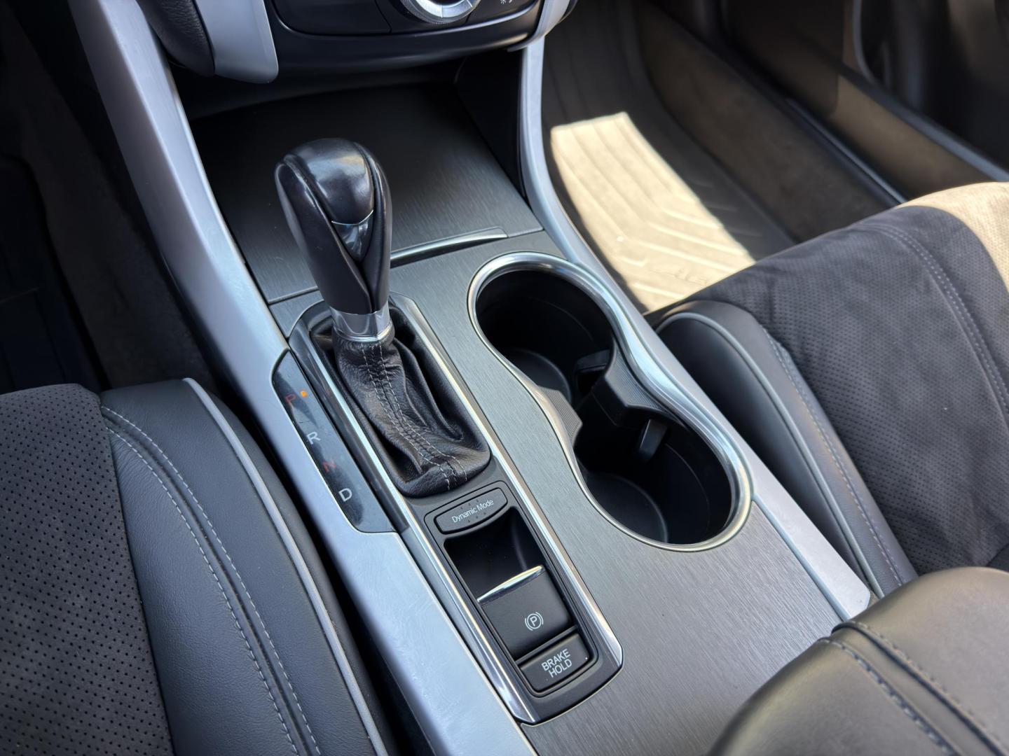2019 BLUE /Black Acura TLX A-Spec 2.4L (19UUB1F68KA) with an 2.4L 4 Cyl. engine, Automatic transmission, located at 2990 Old Orchard Rd., Jackson, MO, 63755, 37.354214, -89.612106 - 2019 Acura TLX A-Spec 90xxx miles Front Wheel Drive 2.4L 4 Cyl. Automatic Navigation Power/Heated/Cooled Seats Backup Camera Sunroof Bluetooth Remote Start Cruise Power Windows/Locks/Mirrors We have financing available and we accept trades! Fill out a credit application on our website o - Photo#26