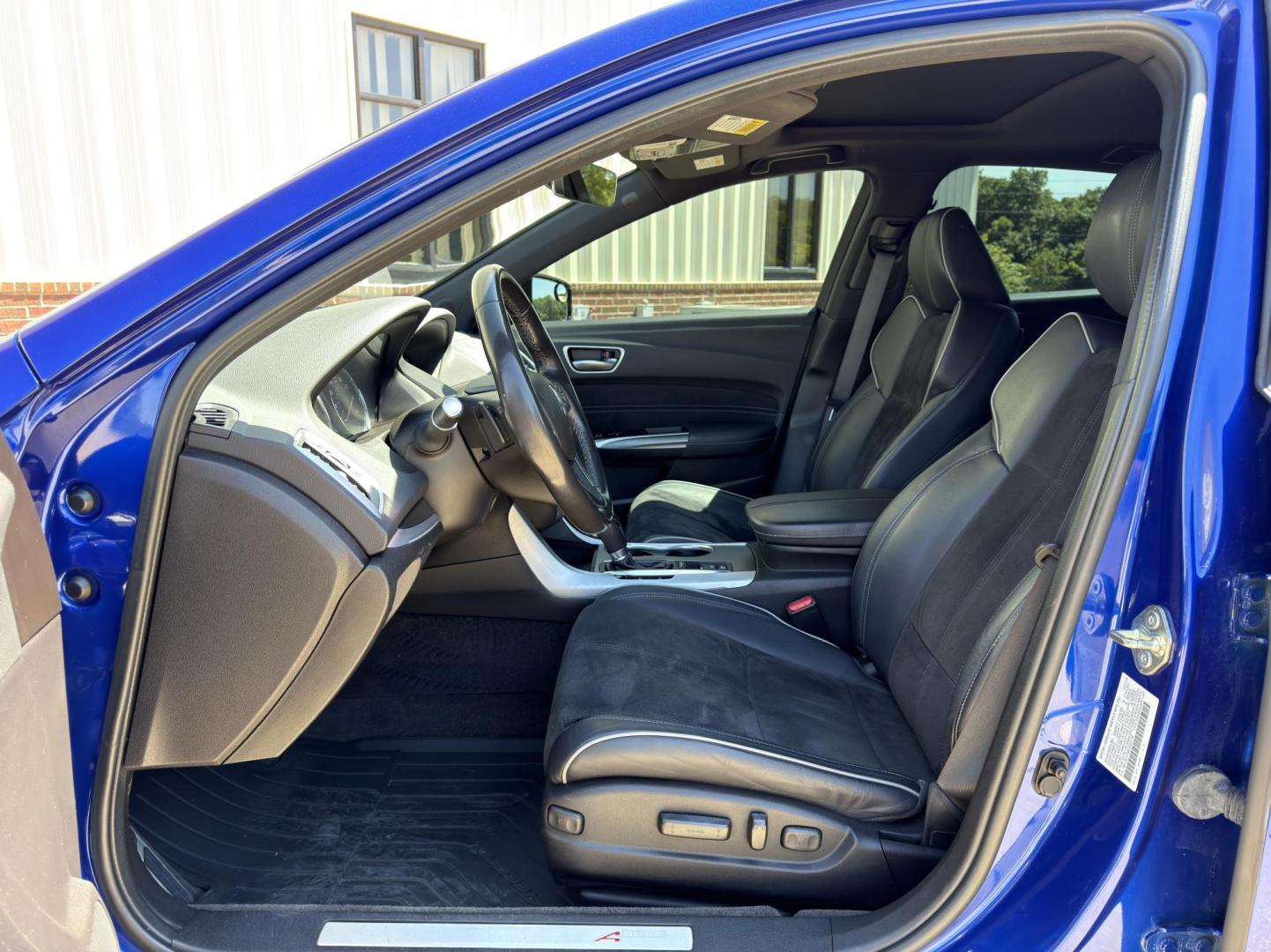 2019 BLUE /Black Acura TLX A-Spec 2.4L (19UUB1F68KA) with an 2.4L 4 Cyl. engine, Automatic transmission, located at 2990 Old Orchard Rd., Jackson, MO, 63755, 37.354214, -89.612106 - 2019 Acura TLX A-Spec 90xxx miles Front Wheel Drive 2.4L 4 Cyl. Automatic Navigation Power/Heated/Cooled Seats Backup Camera Sunroof Bluetooth Remote Start Cruise Power Windows/Locks/Mirrors We have financing available and we accept trades! Fill out a credit application on our website o - Photo#15