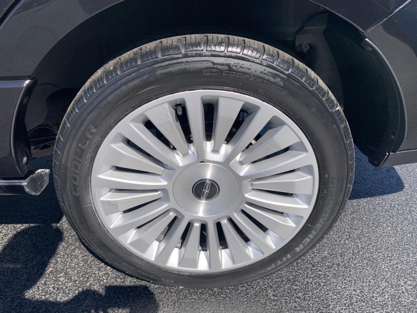 2015 BLACK /BLACK Lincoln Navigator 4WD (5LMJJ2JT8FE) with an 3.5L V6 DOHC 24V FFV engine, Automatic transmission, located at 506 S. Kingshighway, Cape Girardeau, MO, 63703, (573) 235-5000, 37.294991, -89.553635 - 2015 Lincoln Navigator 4WD 211,xxx miles Heated Seats Cooled Seats Power Tilt Wheel Bluetooth Sunroof 4 wheel drive Backup Camera 3rd. Row We have financing available and we accept trades! Fill out a credit application on our website or come by today! If you have any questions, give us a - Photo#40