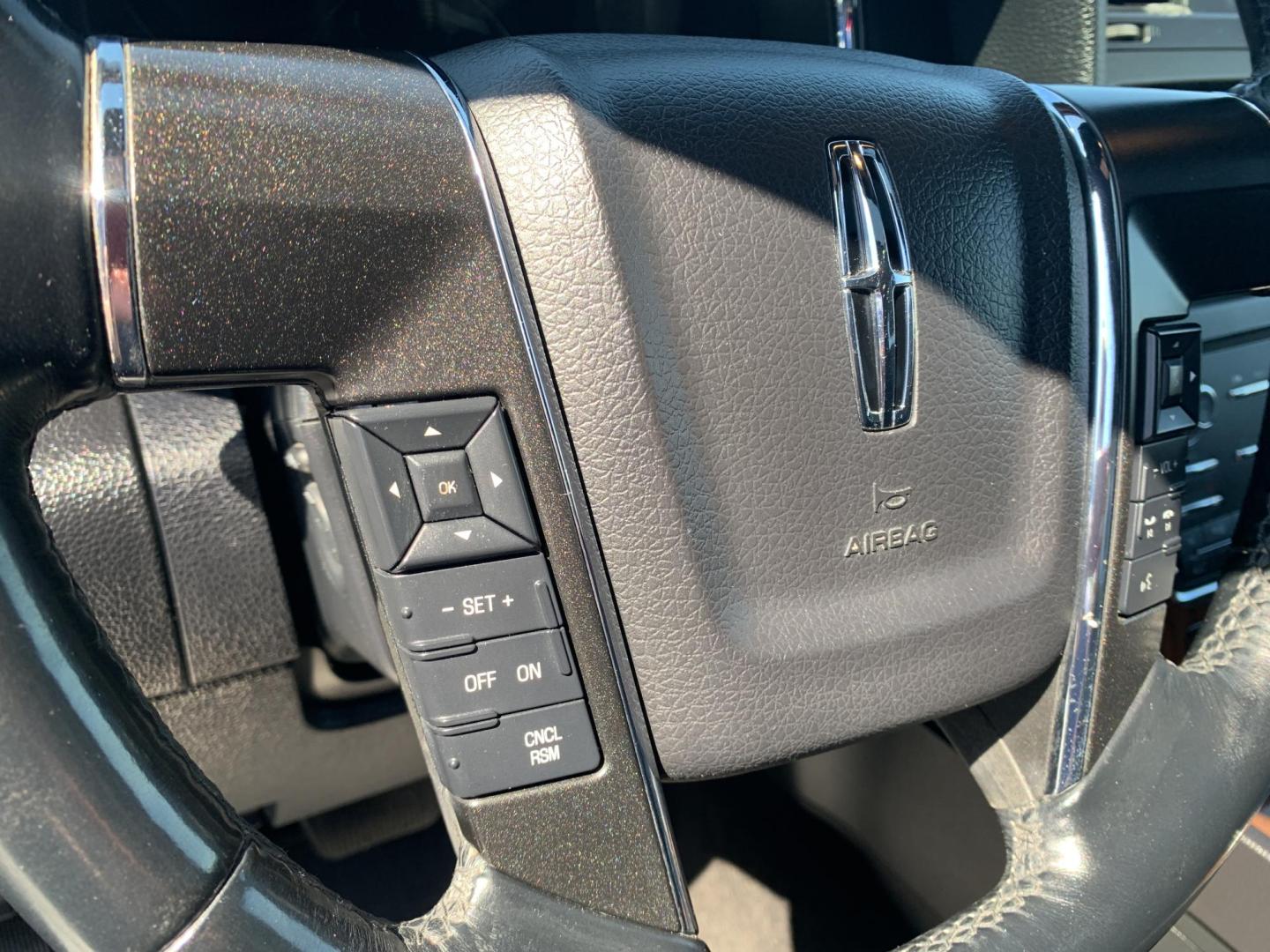 2015 BLACK /BLACK Lincoln Navigator 4WD (5LMJJ2JT8FE) with an 3.5L V6 DOHC 24V FFV engine, Automatic transmission, located at 506 S. Kingshighway, Cape Girardeau, MO, 63703, (573) 235-5000, 37.294991, -89.553635 - 2015 Lincoln Navigator 4WD 211,xxx miles Heated Seats Cooled Seats Power Tilt Wheel Bluetooth Sunroof 4 wheel drive Backup Camera 3rd. Row We have financing available and we accept trades! Fill out a credit application on our website or come by today! If you have any questions, give us a - Photo#28