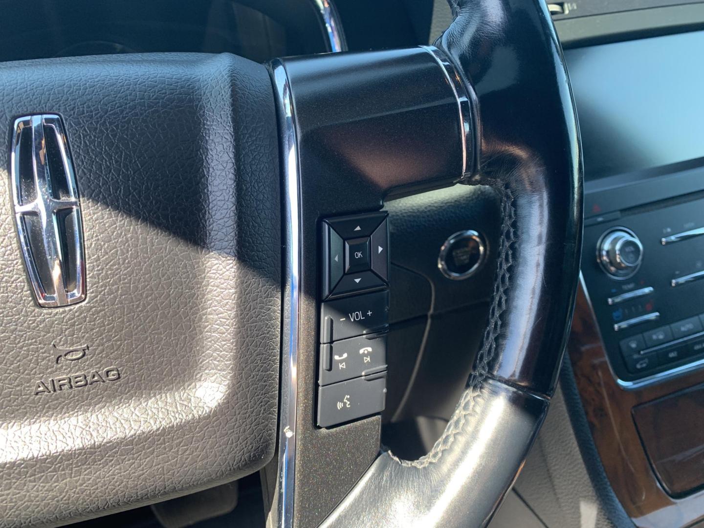 2015 BLACK /BLACK Lincoln Navigator 4WD (5LMJJ2JT8FE) with an 3.5L V6 DOHC 24V FFV engine, Automatic transmission, located at 506 S. Kingshighway, Cape Girardeau, MO, 63703, (573) 235-5000, 37.294991, -89.553635 - 2015 Lincoln Navigator 4WD 211,xxx miles Heated Seats Cooled Seats Power Tilt Wheel Bluetooth Sunroof 4 wheel drive Backup Camera 3rd. Row We have financing available and we accept trades! Fill out a credit application on our website or come by today! If you have any questions, give us a - Photo#29