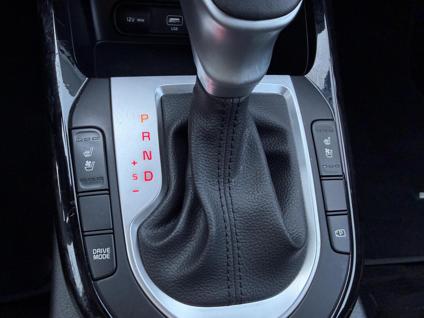 2024 GRAY /Black Kia Forte GT Line (3KPF54AD2RE) with an 2.0L 4 Cyl. engine, CVT transmission, located at 2990 Old Orchard Rd., Jackson, MO, 63755, 37.354214, -89.612106 - 2024 Kia Forte GT Line 1-Owner 41xxx miles Front Wheel Drive 2L 4 Cyl. Automatic Leather Navigation Power/Heated/Cooled Seats Backup Camera Sunroof Bluetooth Cruise Power Windows/Locks/Mirrors We have financing available and we accept trades! Fill out a credit application on our websit - Photo#4
