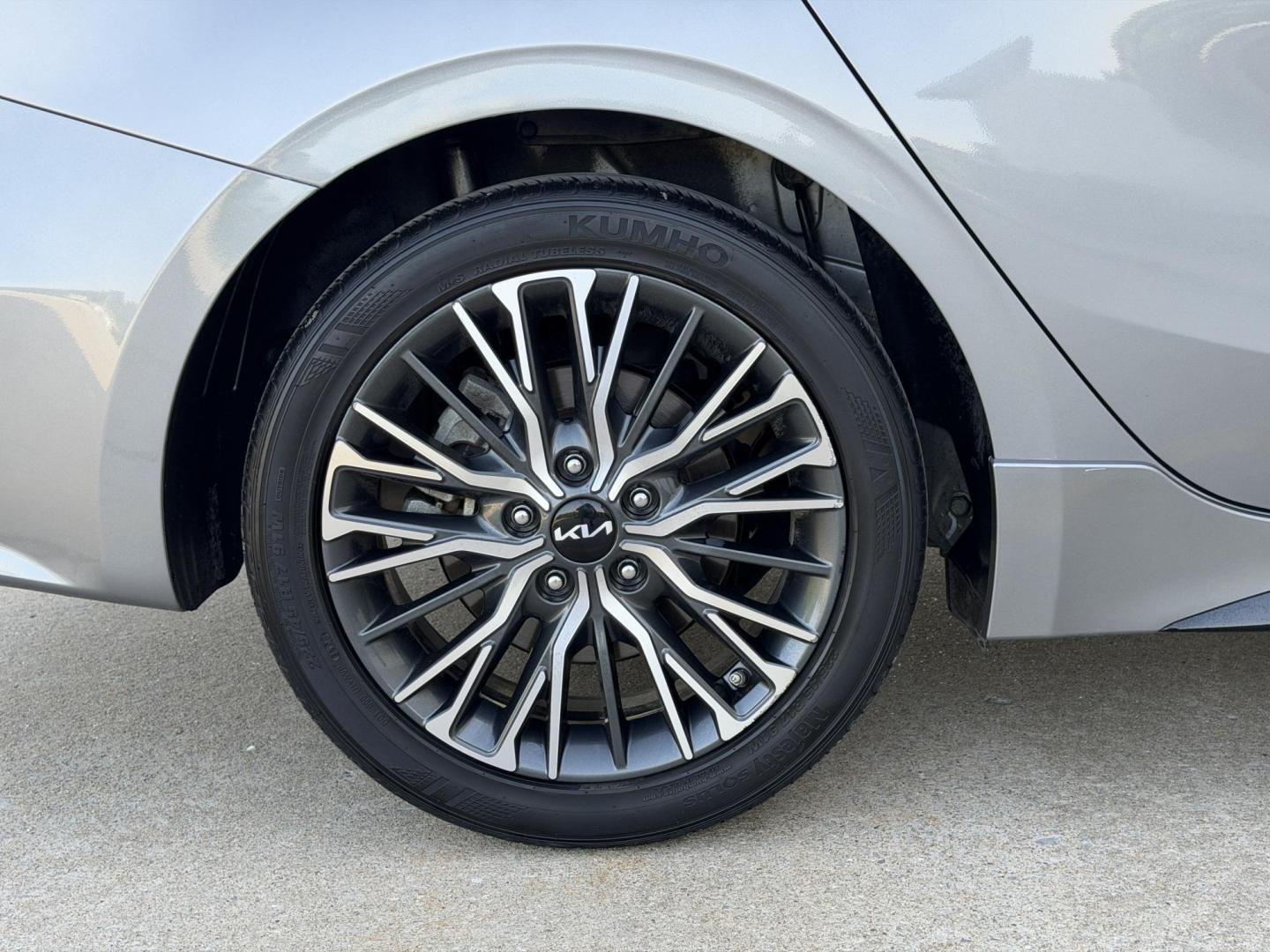 2024 GRAY /Black Kia Forte GT Line (3KPF54AD2RE) with an 2.0L 4 Cyl. engine, CVT transmission, located at 2990 Old Orchard Rd., Jackson, MO, 63755, 37.354214, -89.612106 - 2024 Kia Forte GT Line 1-Owner 41xxx miles Front Wheel Drive 2L 4 Cyl. Automatic Leather Navigation Power/Heated/Cooled Seats Backup Camera Sunroof Bluetooth Cruise Power Windows/Locks/Mirrors We have financing available and we accept trades! Fill out a credit application on our websit - Photo#42