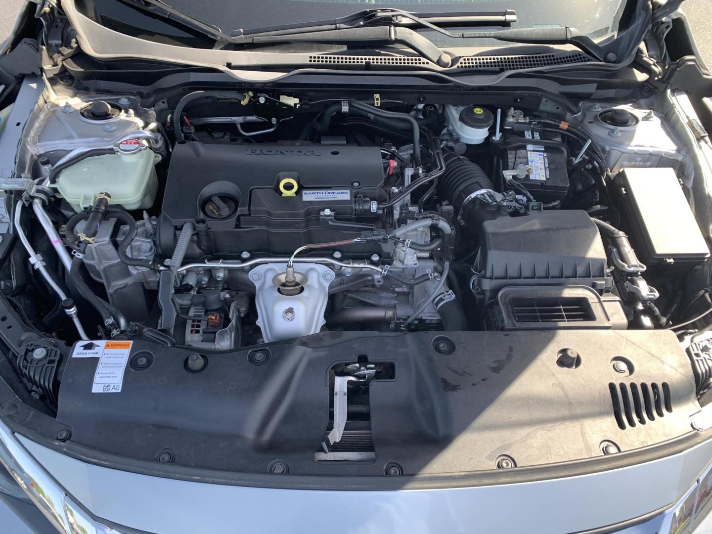 2018 SILVER /GRAY Honda Civic EX Sedan (19XFC2F72JE) with an 2.0L L4 DOHC 16V engine, Automatic transmission, located at 506 S. Kingshighway, Cape Girardeau, MO, 63703, (573) 235-5000, 37.294991, -89.553635 - Alarm System Bluetooth Cloth Seats Cruise Control Power Outlet Power Windows/Locks/Mirrors Keyless Entry Push-Button Engine Start Rear Window Defroster Remote Engine Start Steering Wheel Controls Tilt Steering Wheel USB Port We have financing available and we accept trades! Fill out a - Photo#2