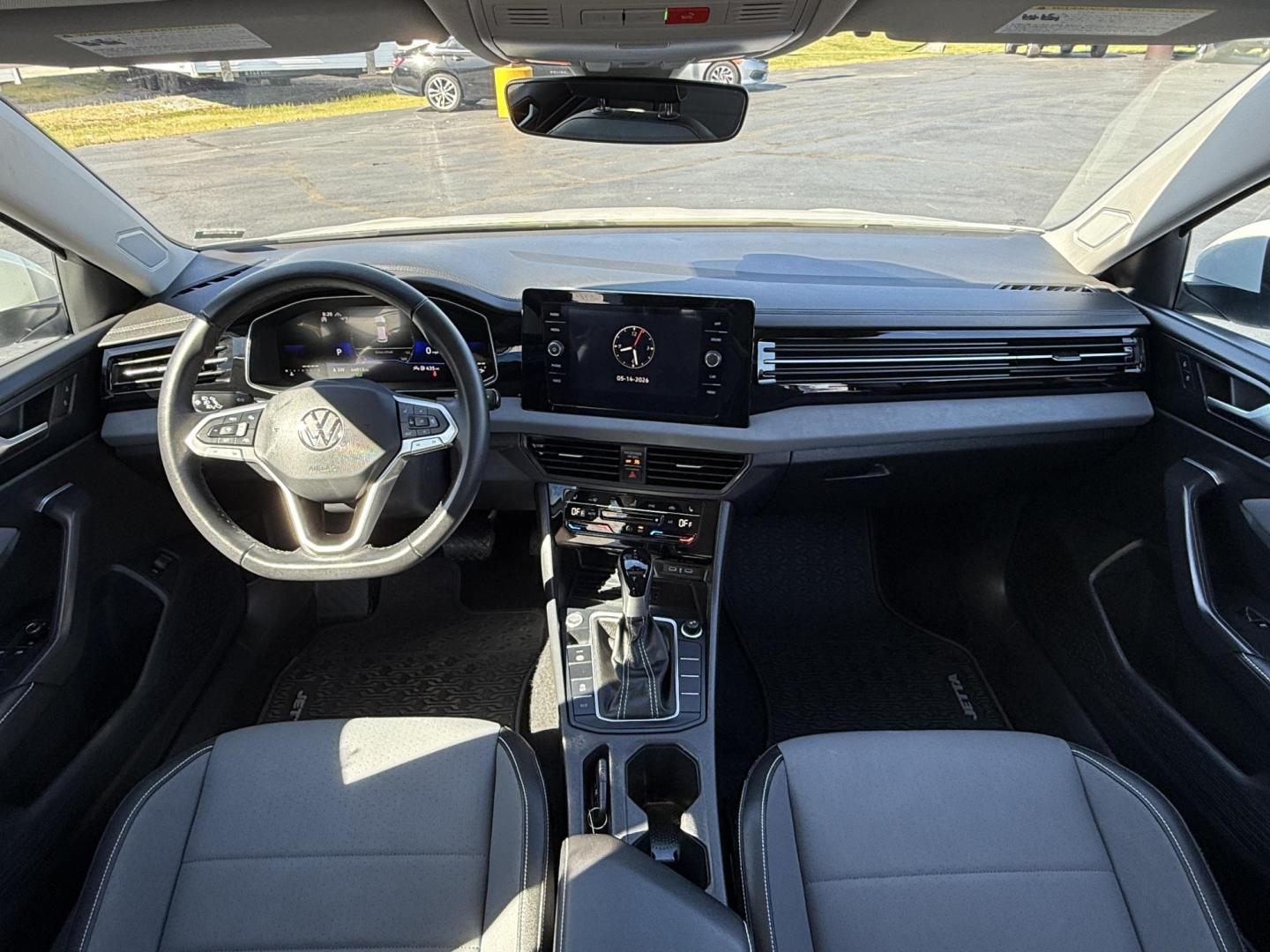 2025 WHITE /Black Volkswagen Jetta SE (3VW7X7BU9SM) with an 1.5L L4 DOHC 16V engine, Automatic transmission, located at 506 S. Kingshighway, Cape Girardeau, MO, 63703, (573) 235-5000, 37.294991, -89.553635 - 2025 Volkswagen Jetta SE 65xxx miles Front Wheel Drive 1.5L 4 Cyl Automatic Leather Backup Camera Power Driver Seat Heated Seats Sunroof Bluetooth Remote Start Cruise Power Windows/Locks/Mirrors We have financing available and we accept trades! Fill out a credit application on our webs - Photo#13