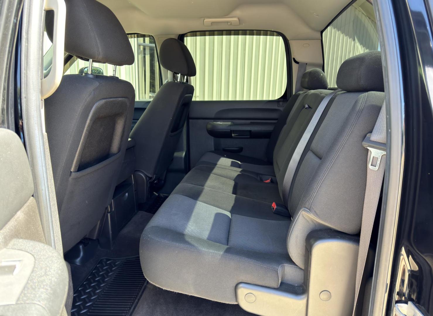 2012 BLACK /Black Chevrolet Silverado 2500HD LT Crew Cab 4WD (1GC1KXCG7CF) with an 6.0L V8 engine, Automatic transmission, located at 2990 Old Orchard Rd., Jackson, MO, 63755, 37.354214, -89.612106 - 2012 Chevrolet Silverado 2500HD LT 102xxx miles 4x4 6.0L V8 Automatic Power Driver Seat Remote Start Cruise Power Windows/Locks/Mirrors We have financing available and we accept trades! Fill out a credit application on our website or come by today! If you have any questions, give us a call - Photo#16