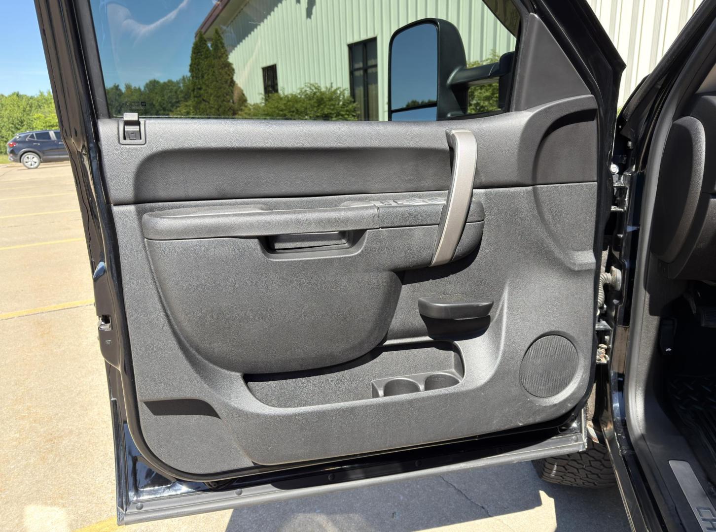 2012 BLACK /Black Chevrolet Silverado 2500HD LT Crew Cab 4WD (1GC1KXCG7CF) with an 6.0L V8 engine, Automatic transmission, located at 2990 Old Orchard Rd., Jackson, MO, 63755, 37.354214, -89.612106 - 2012 Chevrolet Silverado 2500HD LT 102xxx miles 4x4 6.0L V8 Automatic Power Driver Seat Remote Start Cruise Power Windows/Locks/Mirrors We have financing available and we accept trades! Fill out a credit application on our website or come by today! If you have any questions, give us a call - Photo#12