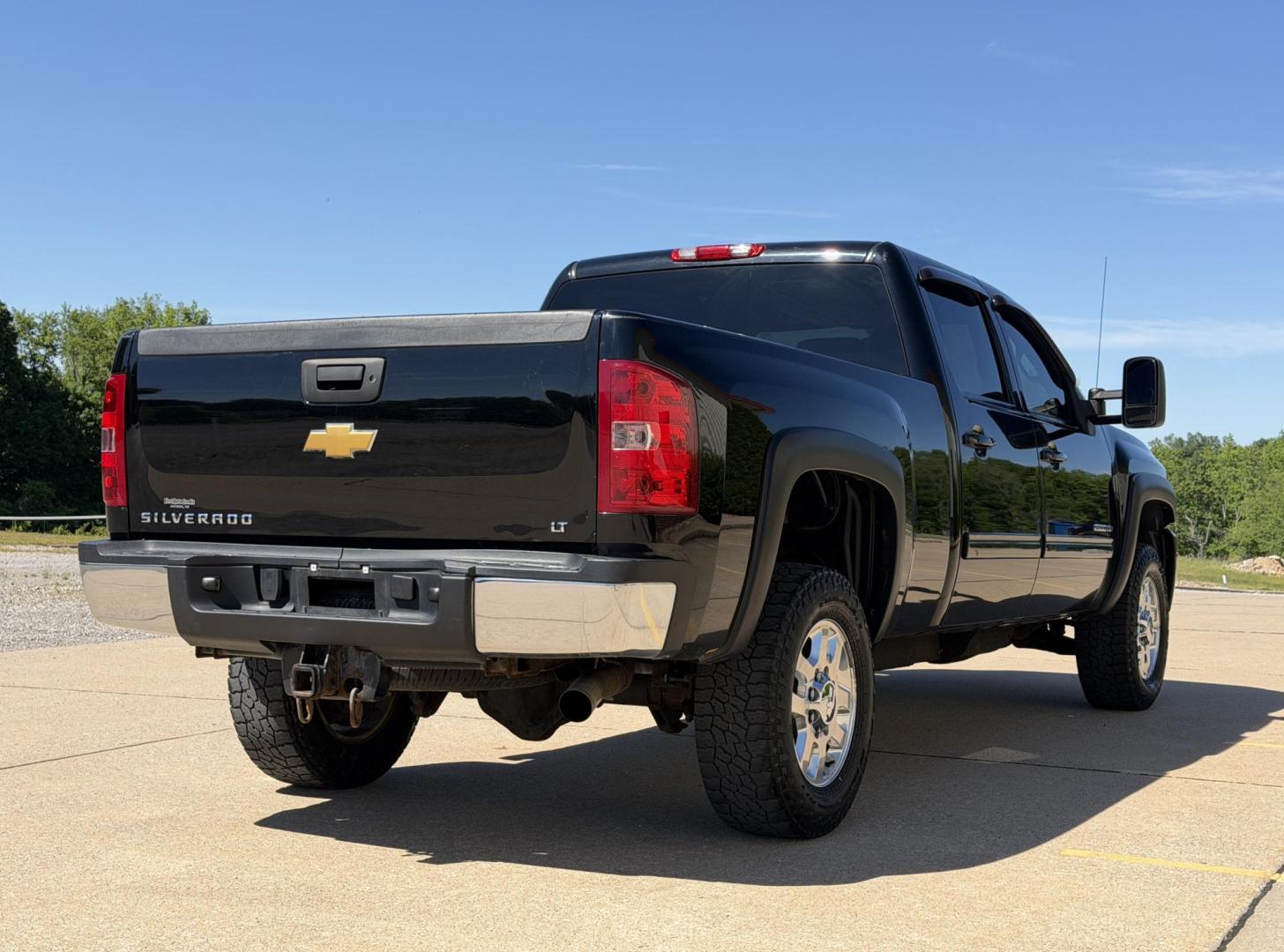 2012 BLACK /Black Chevrolet Silverado 2500HD LT Crew Cab 4WD (1GC1KXCG7CF) with an 6.0L V8 engine, Automatic transmission, located at 2990 Old Orchard Rd., Jackson, MO, 63755, 37.354214, -89.612106 - 2012 Chevrolet Silverado 2500HD LT 102xxx miles 4x4 6.0L V8 Automatic Power Driver Seat Remote Start Cruise Power Windows/Locks/Mirrors We have financing available and we accept trades! Fill out a credit application on our website or come by today! If you have any questions, give us a call - Photo#8