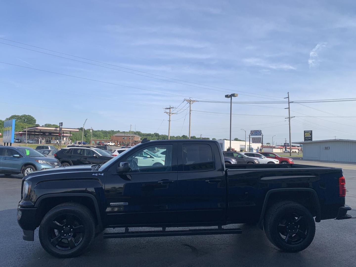 2017 BLACK /GRAY GMC Sierra 1500 Base Double Cab 4WD (1GTV2LEC5HZ) with an 5.3L V8 OHV 16V engine, Automatic transmission, located at 506 S. Kingshighway, Cape Girardeau, MO, 63703, (573) 235-5000, 37.294991, -89.553635 - 2017 GMC Sierra 1500 Base Double Cab 4WD 94,xxx miles Backup Cam Cruise Bluetooth 4 wheel drive Cloth Seats Seating for 6 We have financing available and we accept trades! Fill out a credit application on our website or come by today! If you have any questions, give us a call at (573) 235-5 - Photo#4