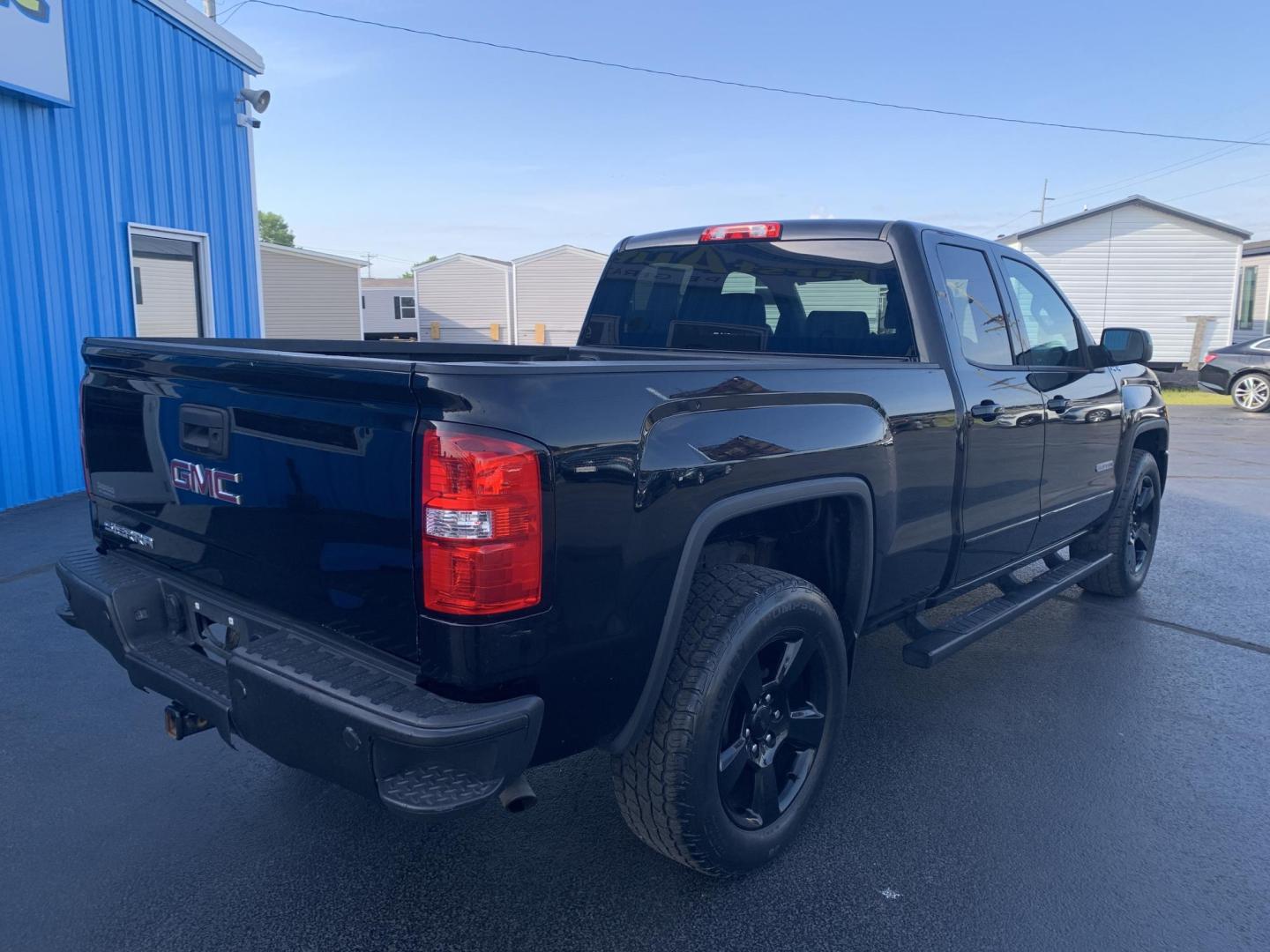 2017 BLACK /GRAY GMC Sierra 1500 Base Double Cab 4WD (1GTV2LEC5HZ) with an 5.3L V8 OHV 16V engine, Automatic transmission, located at 506 S. Kingshighway, Cape Girardeau, MO, 63703, (573) 235-5000, 37.294991, -89.553635 - 2017 GMC Sierra 1500 Base Double Cab 4WD 94,xxx miles Backup Cam Cruise Bluetooth 4 wheel drive Cloth Seats Seating for 6 We have financing available and we accept trades! Fill out a credit application on our website or come by today! If you have any questions, give us a call at (573) 235-5 - Photo#8