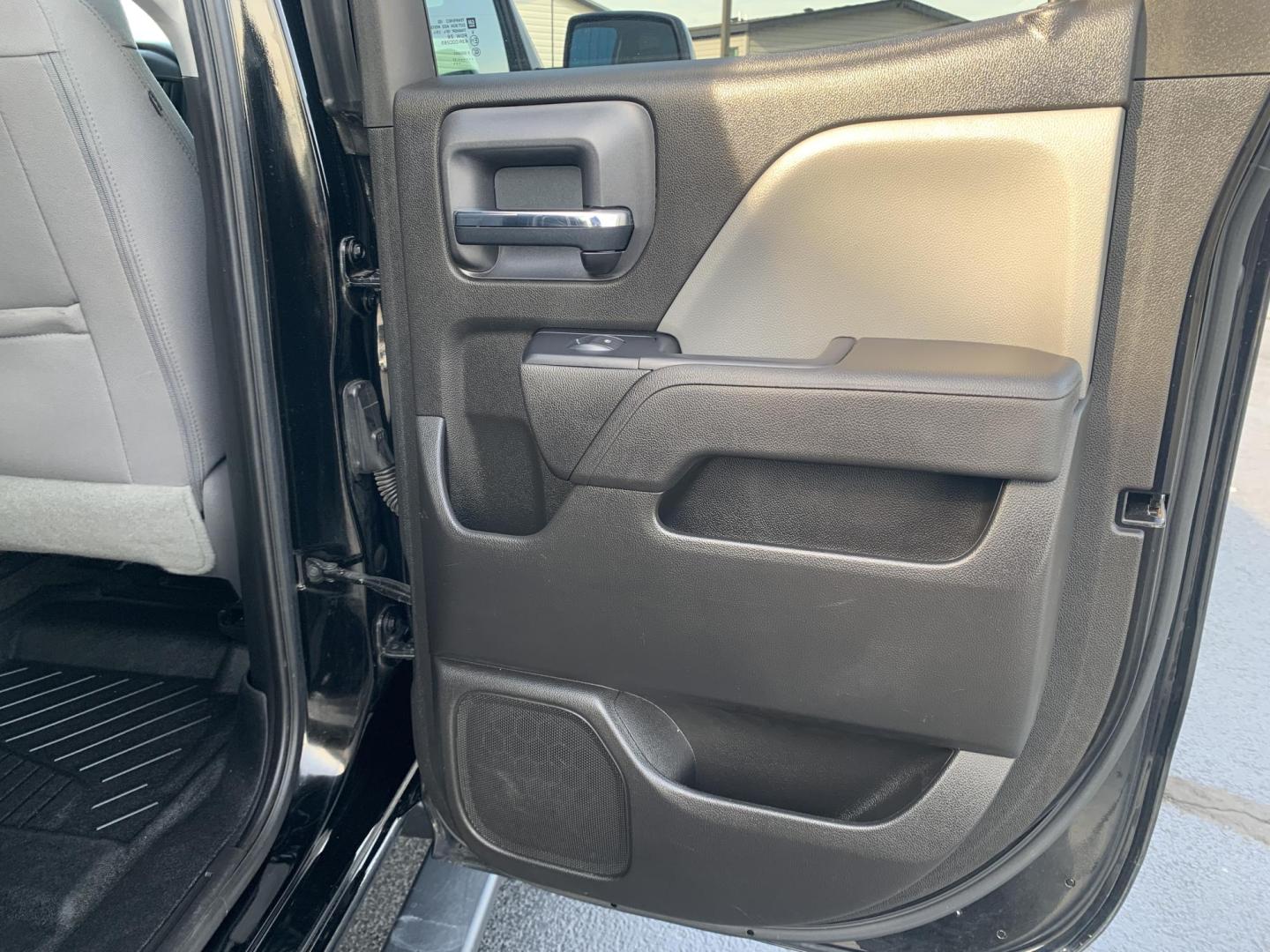 2017 BLACK /GRAY GMC Sierra 1500 Base Double Cab 4WD (1GTV2LEC5HZ) with an 5.3L V8 OHV 16V engine, Automatic transmission, located at 506 S. Kingshighway, Cape Girardeau, MO, 63703, (573) 235-5000, 37.294991, -89.553635 - 2017 GMC Sierra 1500 Base Double Cab 4WD 94,xxx miles Backup Cam Cruise Bluetooth 4 wheel drive Cloth Seats Seating for 6 We have financing available and we accept trades! Fill out a credit application on our website or come by today! If you have any questions, give us a call at (573) 235-5 - Photo#12