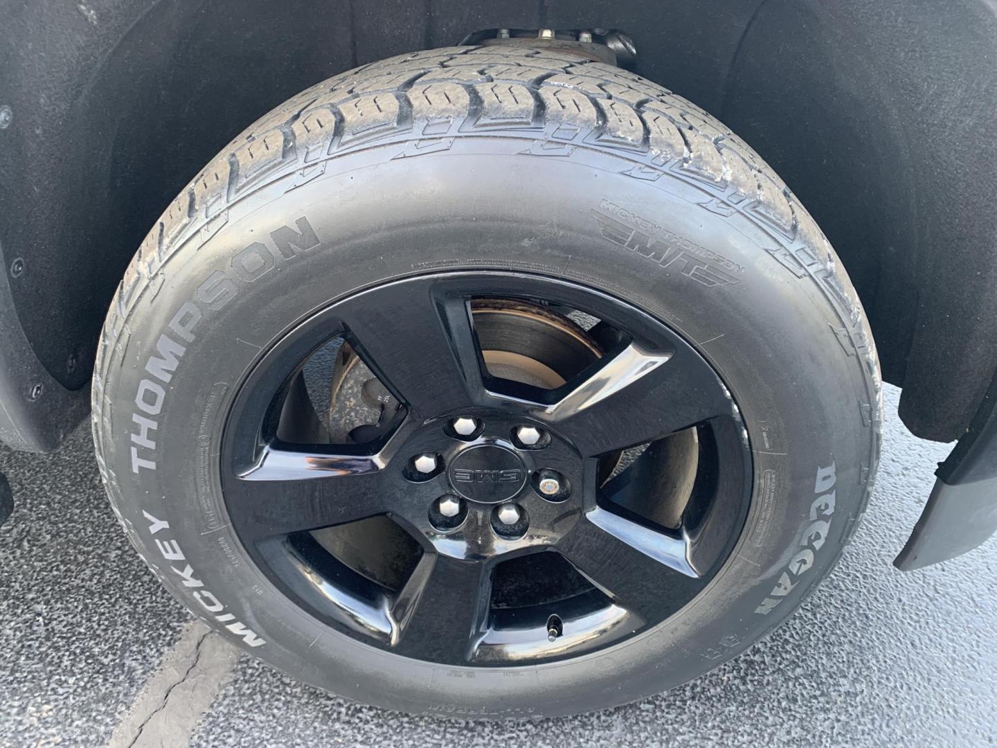 2017 BLACK /GRAY GMC Sierra 1500 Base Double Cab 4WD (1GTV2LEC5HZ) with an 5.3L V8 OHV 16V engine, Automatic transmission, located at 506 S. Kingshighway, Cape Girardeau, MO, 63703, (573) 235-5000, 37.294991, -89.553635 - 2017 GMC Sierra 1500 Base Double Cab 4WD 94,xxx miles Backup Cam Cruise Bluetooth 4 wheel drive Cloth Seats Seating for 6 We have financing available and we accept trades! Fill out a credit application on our website or come by today! If you have any questions, give us a call at (573) 235-5 - Photo#30