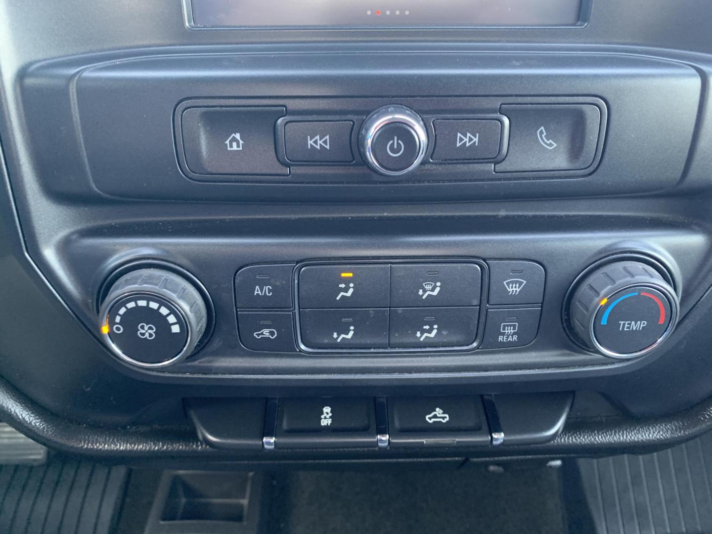 2017 BLACK /GRAY GMC Sierra 1500 Base Double Cab 4WD (1GTV2LEC5HZ) with an 5.3L V8 OHV 16V engine, Automatic transmission, located at 506 S. Kingshighway, Cape Girardeau, MO, 63703, (573) 235-5000, 37.294991, -89.553635 - 2017 GMC Sierra 1500 Base Double Cab 4WD 94,xxx miles Backup Cam Cruise Bluetooth 4 wheel drive Cloth Seats Seating for 6 We have financing available and we accept trades! Fill out a credit application on our website or come by today! If you have any questions, give us a call at (573) 235-5 - Photo#26