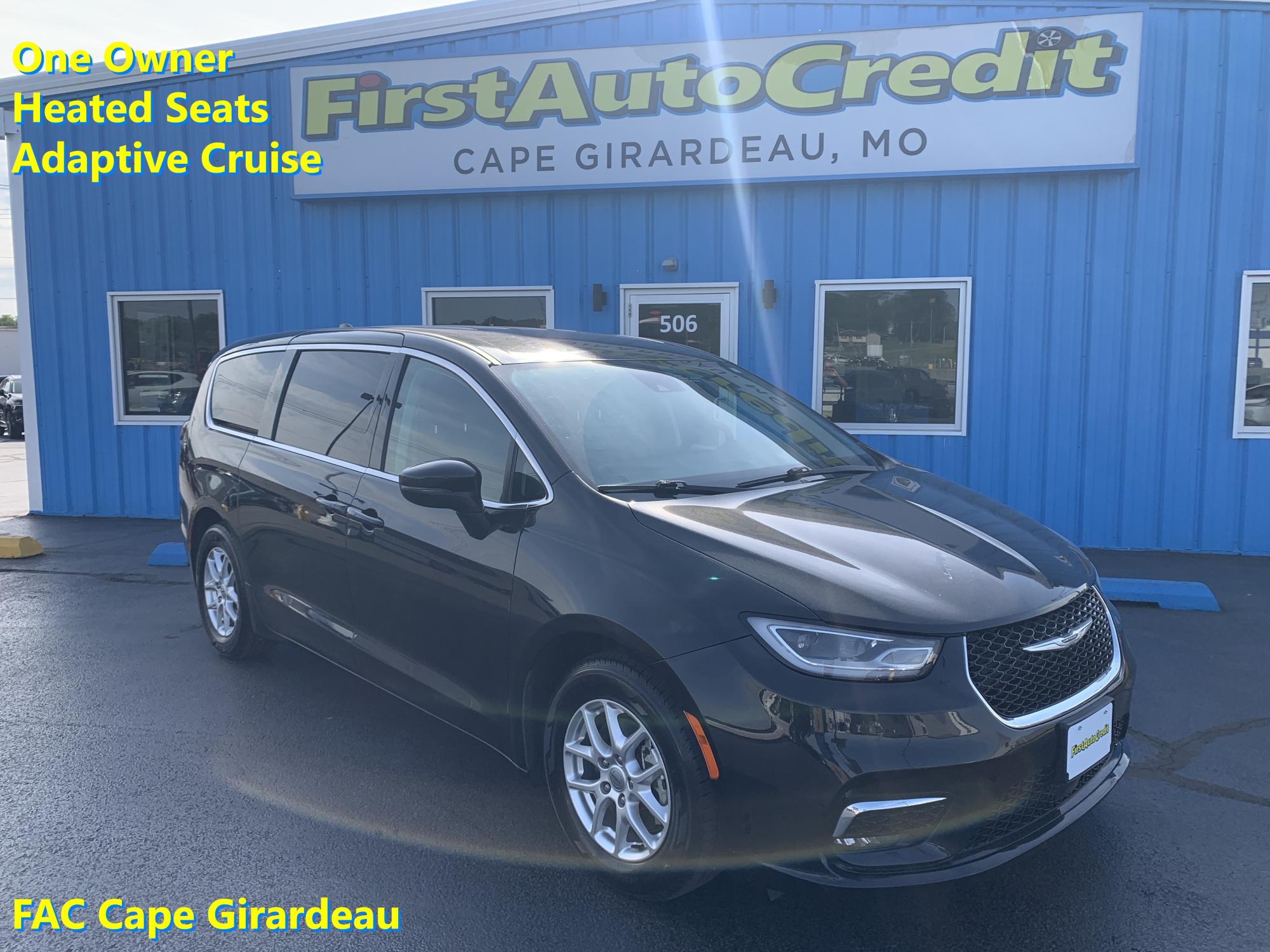 2023 Chrysler Pacifica Touring-L