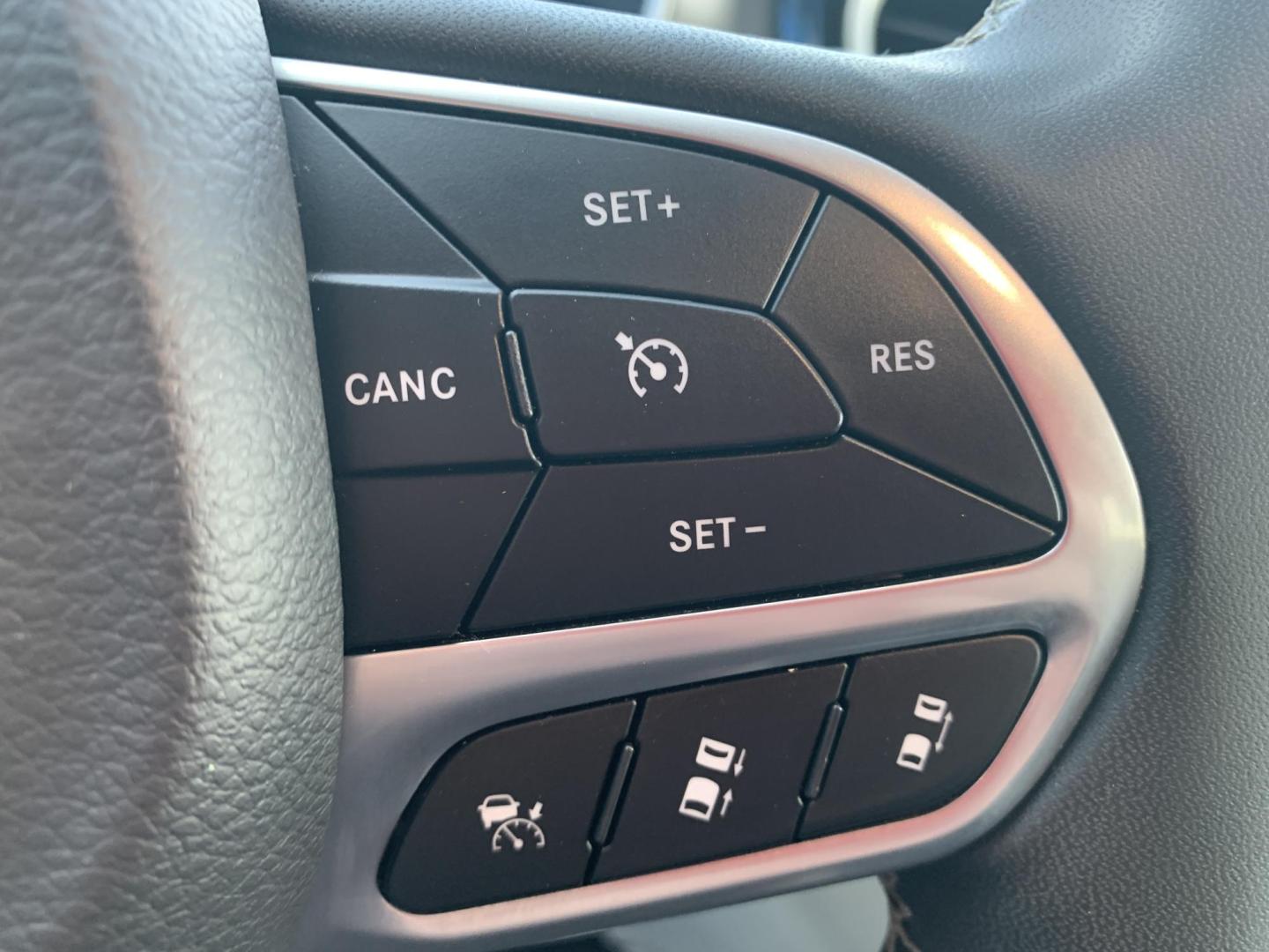 2023 BLACK /BLACK Chrysler Pacifica Touring-L (2C4RC1BG8PR) with an 3.6L V6 DOHC 24V engine, Automatic transmission, located at 506 S. Kingshighway, Cape Girardeau, MO, 63703, (573) 235-5000, 37.294991, -89.553635 - 2023 Chrysler Pacifica Touring-L 70,xxx miles One Owner Heated Leather Seats Heated Steering Wheel Adaptive Cruise Power Sliding Doors Keyless Entry Remote Start Power Windows/Locks/Mirros Backup Camera Bluetooth We have financing available and we accept trades! Fill out a credit applica - Photo#24
