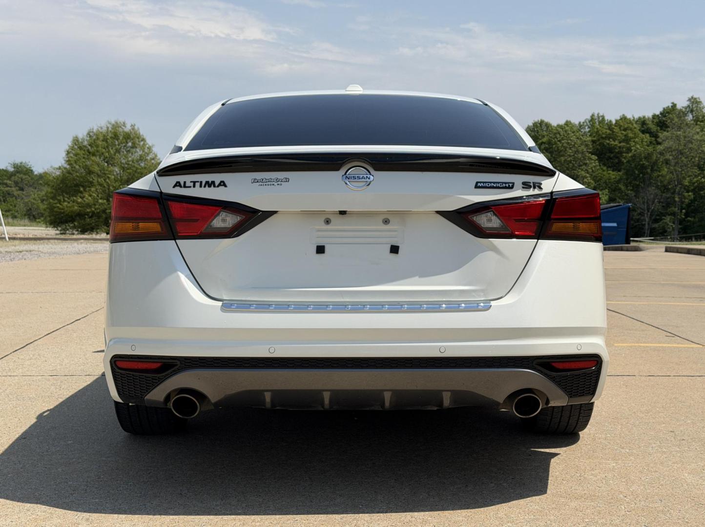 2022 WHITE /Black Nissan Altima 2.5 SR (1N4BL4CV2NN) with an 2.5L 4 Cyl. engine, CVT transmission, located at 2990 Old Orchard Rd., Jackson, MO, 63755, 37.354214, -89.612106 - 2022 Nissan Altima 2.5 SR 1-Owner 99xxx miles Front Wheel Drive 2.5L 4 Cyl. Automatic Leather Backup Camera Power Driver Seat Heated Seats Sunroof Bluetooth Remote Start Cruise Power Windows/Locks/Mirrors We have financing available and we accept trades! Fill out a credit application - Photo#12