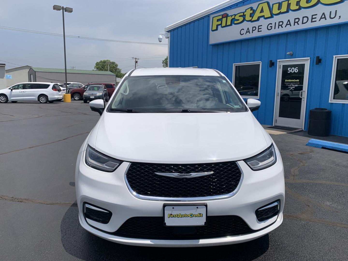 Vehicle Image 2