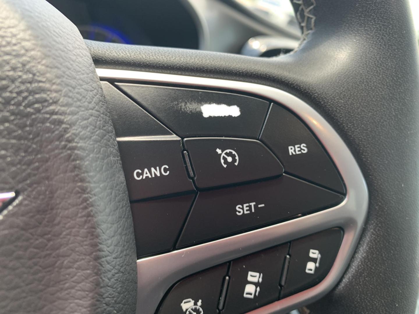 2023 WHITE /BLACK Chrysler Pacifica Touring-L (2C4RC1BG7PR) with an 3.6L V6 DOHC 24V engine, Automatic transmission, located at 506 S. Kingshighway, Cape Girardeau, MO, 63703, (573) 235-5000, 37.294991, -89.553635 - 2023 Chrysler Pacifica Touring-L 133,xxx miles One Owner Heated Seats Heated Steering Wheel Backup Cam Apple Carplay Bluetooth Leather Power Windows/Locks/Mirrors Keyless Entry Remote Start Power Sliding Doors We have financing available and we accept trades! Fill out a credit applica - Photo#24