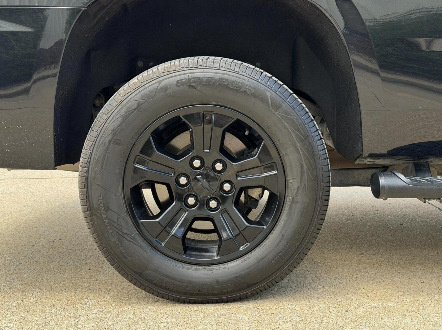 2020 BLACK /Black Chevrolet Tahoe LS 4WD (1GNSKAKC1LR) with an 5.3L V8 engine, Automatic transmission, located at 2990 Old Orchard Rd., Jackson, MO, 63755, 37.354214, -89.612106 - 2020 Chevrolet Tahoe 1500 LS 1-Owner 125xxx miles 4 Wheel Drive 5.3L V8 Automatic Backup Camera Power Seats Bluetooth Remote Start Cruise Power Windows/Locks/Mirrors We have financing available and we accept trades! Fill out a credit application on our website or come by today! If you h - Photo#38