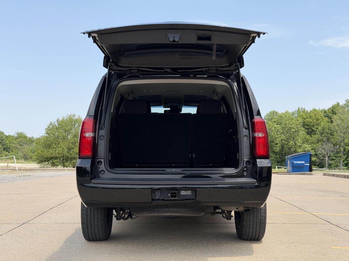 2020 BLACK /Black Chevrolet Tahoe LS 4WD (1GNSKAKC1LR) with an 5.3L V8 engine, Automatic transmission, located at 2990 Old Orchard Rd., Jackson, MO, 63755, 37.354214, -89.612106 - 2020 Chevrolet Tahoe 1500 LS 1-Owner 125xxx miles 4 Wheel Drive 5.3L V8 Automatic Backup Camera Power Seats Bluetooth Remote Start Cruise Power Windows/Locks/Mirrors We have financing available and we accept trades! Fill out a credit application on our website or come by today! If you h - Photo#19