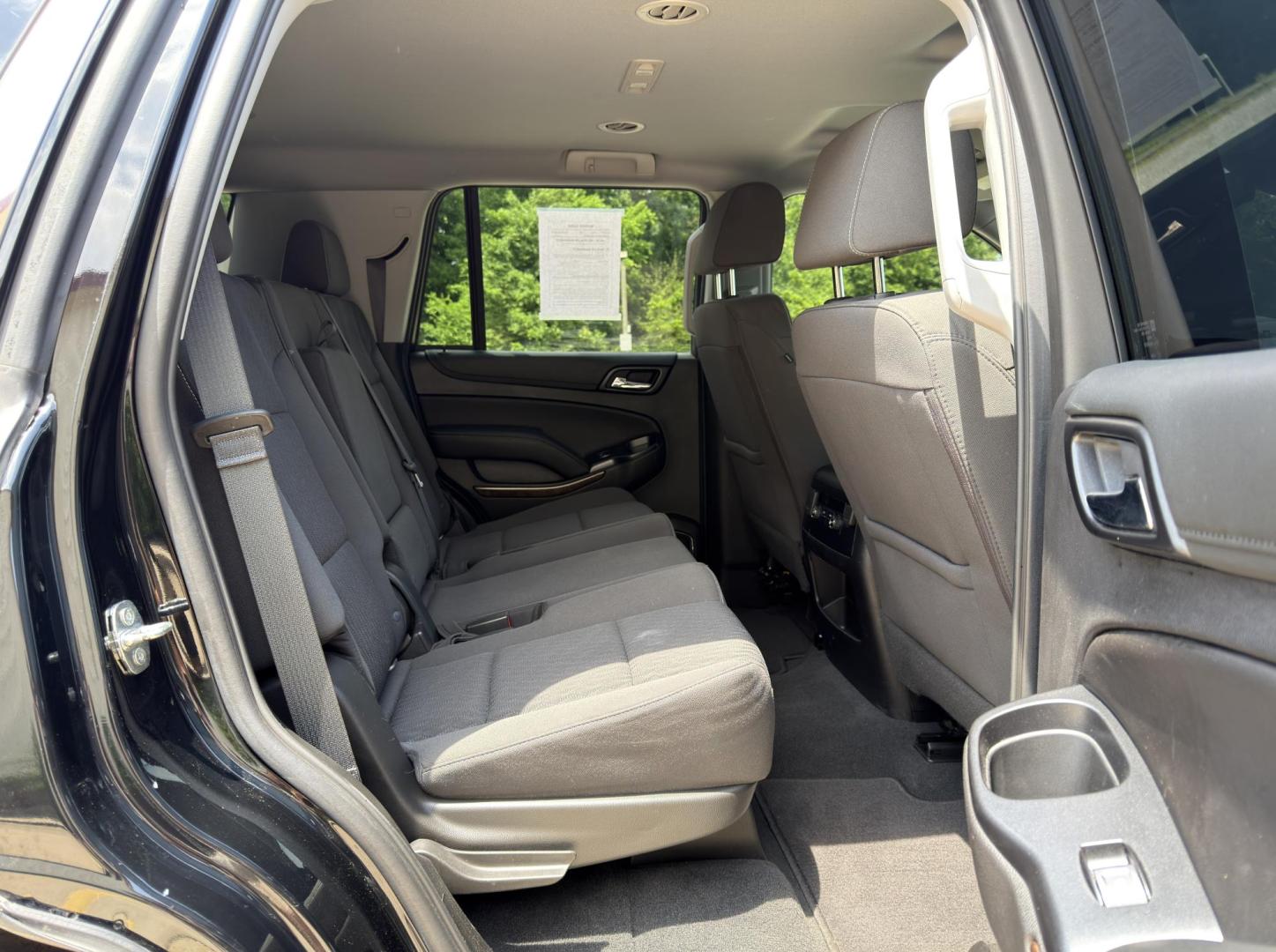 2020 BLACK /Black Chevrolet Tahoe LS 4WD (1GNSKAKC1LR) with an 5.3L V8 engine, Automatic transmission, located at 2990 Old Orchard Rd., Jackson, MO, 63755, 37.354214, -89.612106 - 2020 Chevrolet Tahoe 1500 LS 1-Owner 125xxx miles 4 Wheel Drive 5.3L V8 Automatic Backup Camera Power Seats Bluetooth Remote Start Cruise Power Windows/Locks/Mirrors We have financing available and we accept trades! Fill out a credit application on our website or come by today! If you h - Photo#18
