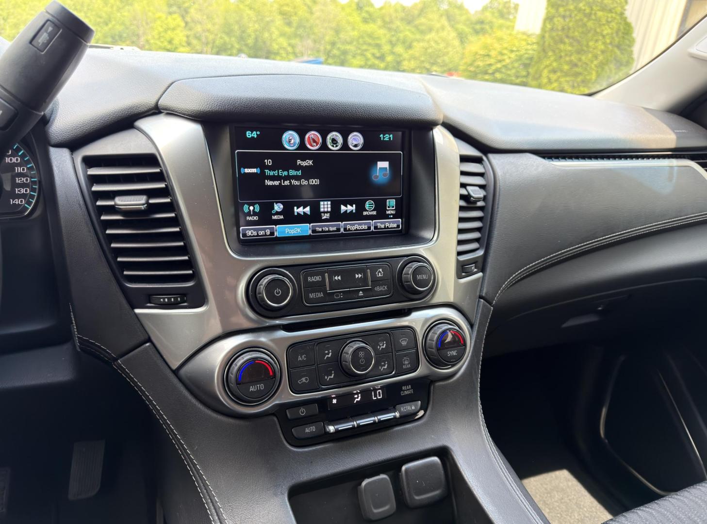 2020 BLACK /Black Chevrolet Tahoe LS 4WD (1GNSKAKC1LR) with an 5.3L V8 engine, Automatic transmission, located at 2990 Old Orchard Rd., Jackson, MO, 63755, 37.354214, -89.612106 - 2020 Chevrolet Tahoe 1500 LS 1-Owner 125xxx miles 4 Wheel Drive 5.3L V8 Automatic Backup Camera Power Seats Bluetooth Remote Start Cruise Power Windows/Locks/Mirrors We have financing available and we accept trades! Fill out a credit application on our website or come by today! If you h - Photo#26