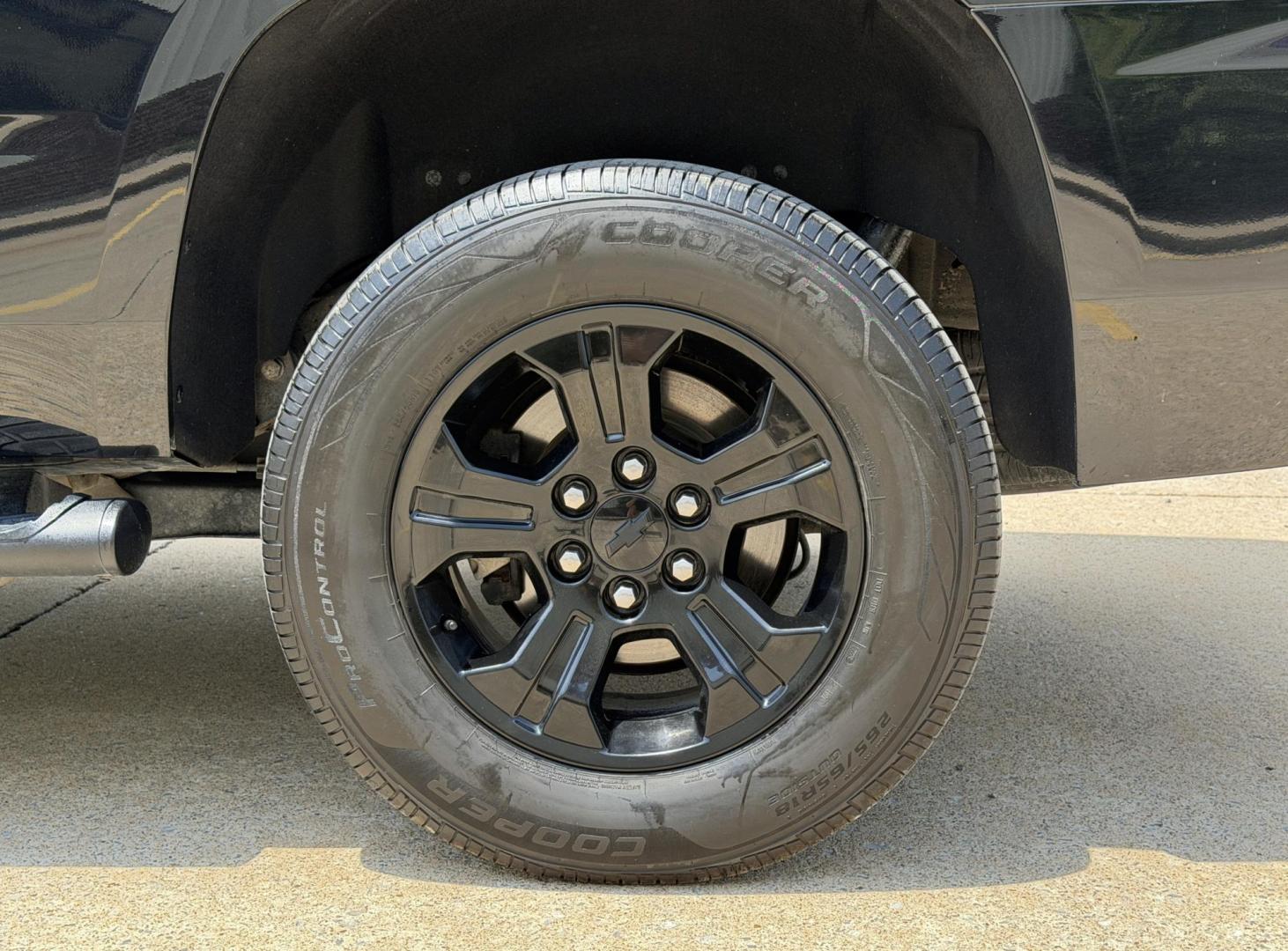 2020 BLACK /Black Chevrolet Tahoe LS 4WD (1GNSKAKC1LR) with an 5.3L V8 engine, Automatic transmission, located at 2990 Old Orchard Rd., Jackson, MO, 63755, 37.354214, -89.612106 - 2020 Chevrolet Tahoe 1500 LS 1-Owner 125xxx miles 4 Wheel Drive 5.3L V8 Automatic Backup Camera Power Seats Bluetooth Remote Start Cruise Power Windows/Locks/Mirrors We have financing available and we accept trades! Fill out a credit application on our website or come by today! If you h - Photo#37