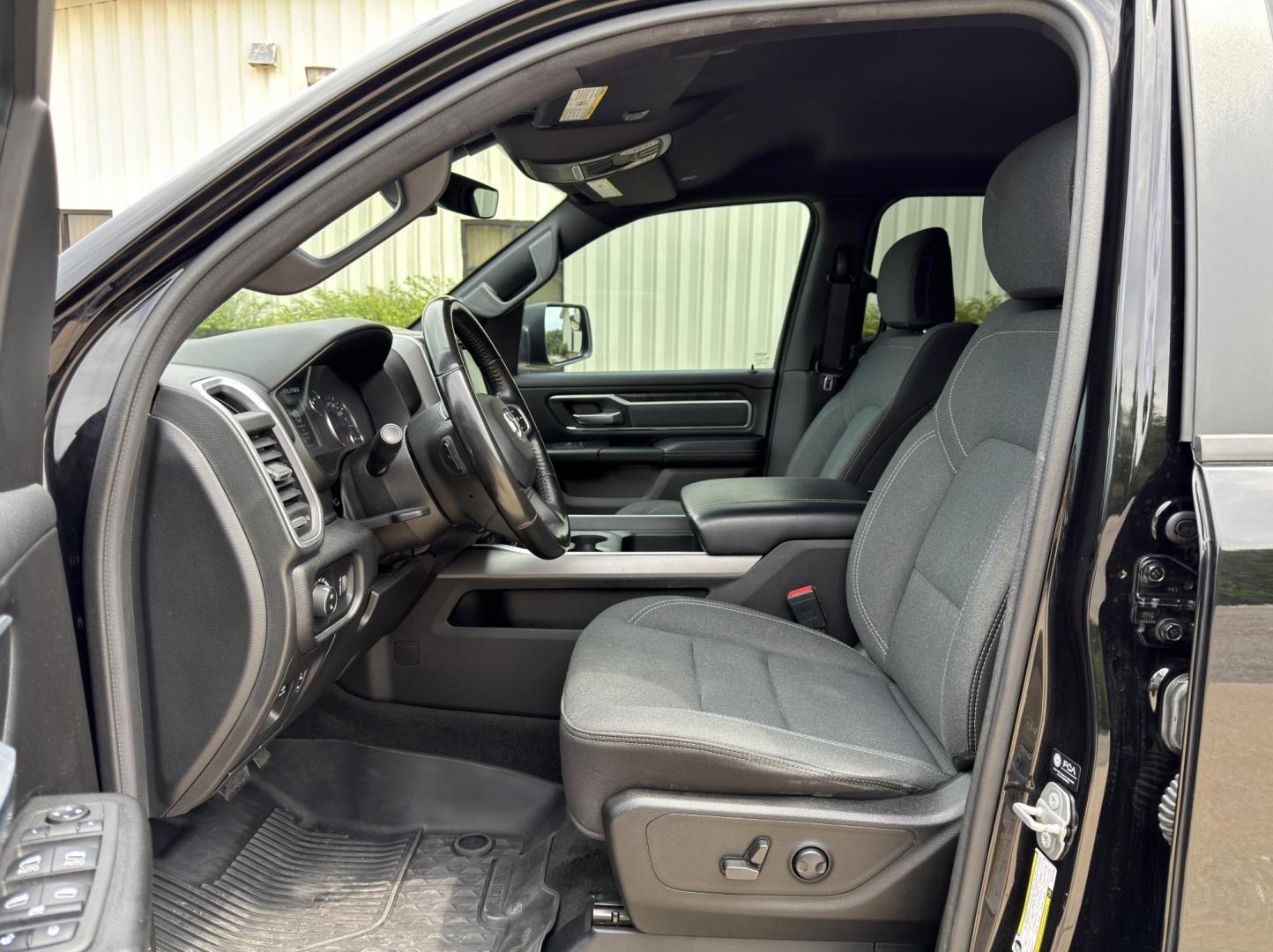 2022 BLACK /Gray RAM 1500 Big Horn Crew Cab 4WD (1C6RRFFG2NN) with an 3.6L V6 engine, Automatic transmission, located at 2990 Old Orchard Rd., Jackson, MO, 63755, 37.354214, -89.612106 - 2022 Ram 1500 Big Horn 1-Owner 135xxx miles 4x4 3.6L V6 Automatic Backup Camera Power Driver Seat Bluetooth Remote Start Cruise Power Windows/Locks/Mirrors We have financing available and we accept trades! Fill out a credit application on our website or come by today! If you have any qu - Photo#14