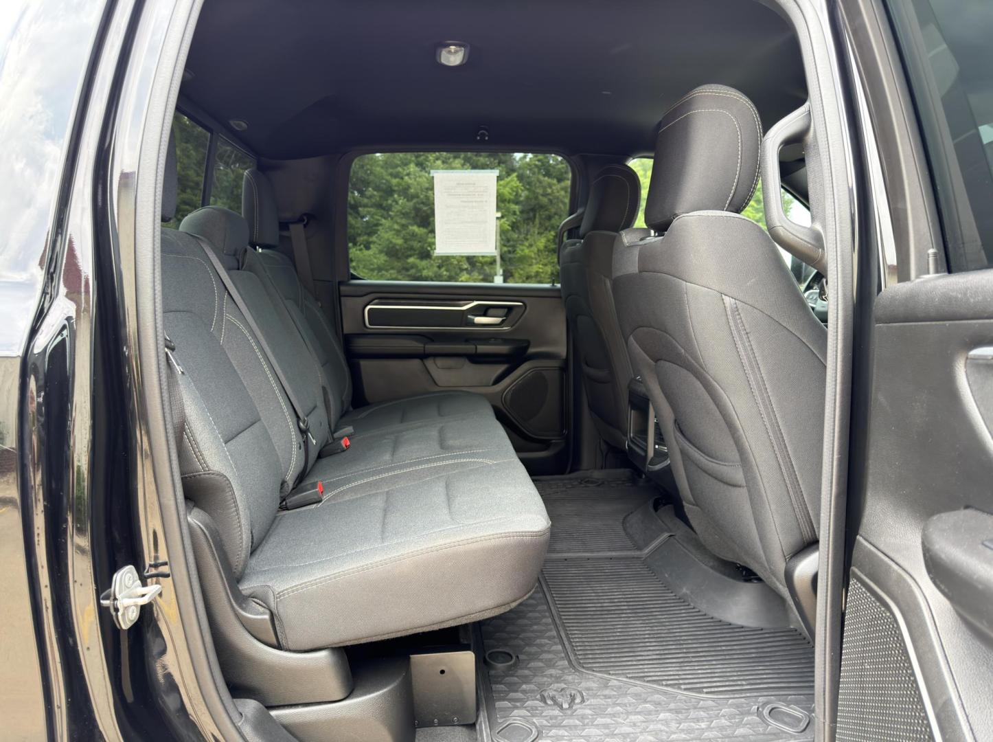 2022 BLACK /Gray RAM 1500 Big Horn Crew Cab 4WD (1C6RRFFG2NN) with an 3.6L V6 engine, Automatic transmission, located at 2990 Old Orchard Rd., Jackson, MO, 63755, 37.354214, -89.612106 - 2022 Ram 1500 Big Horn 1-Owner 135xxx miles 4x4 3.6L V6 Automatic Backup Camera Power Driver Seat Bluetooth Remote Start Cruise Power Windows/Locks/Mirrors We have financing available and we accept trades! Fill out a credit application on our website or come by today! If you have any qu - Photo#18