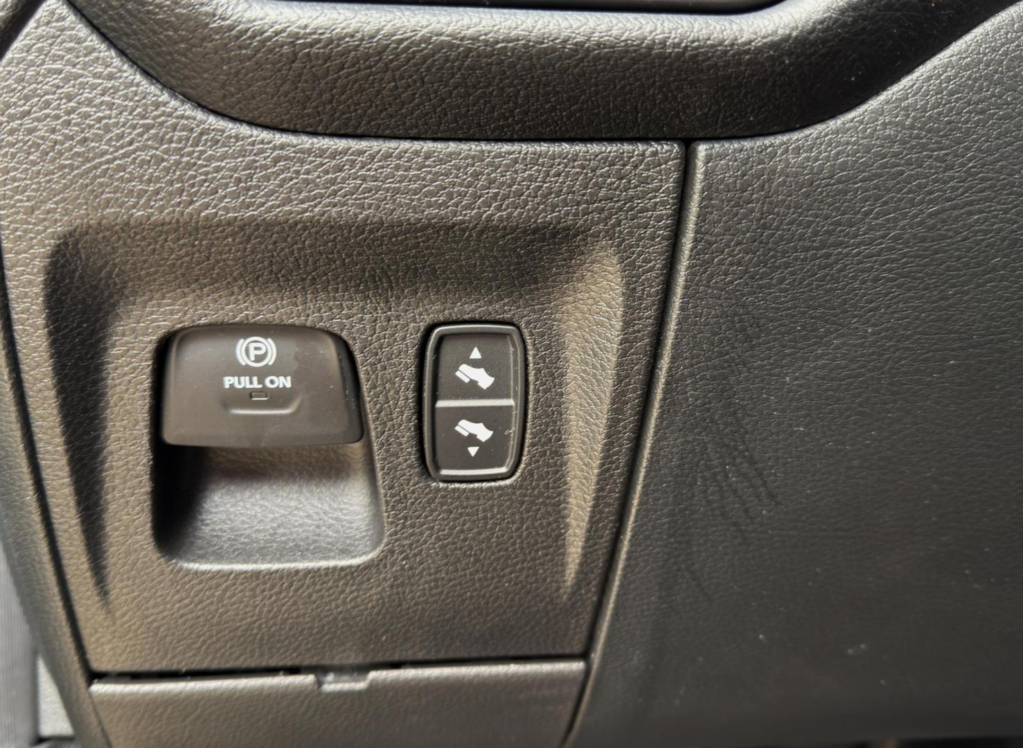 2022 BLACK /Gray RAM 1500 Big Horn Crew Cab 4WD (1C6RRFFG2NN) with an 3.6L V6 engine, Automatic transmission, located at 2990 Old Orchard Rd., Jackson, MO, 63755, 37.354214, -89.612106 - 2022 Ram 1500 Big Horn 1-Owner 135xxx miles 4x4 3.6L V6 Automatic Backup Camera Power Driver Seat Bluetooth Remote Start Cruise Power Windows/Locks/Mirrors We have financing available and we accept trades! Fill out a credit application on our website or come by today! If you have any qu - Photo#30