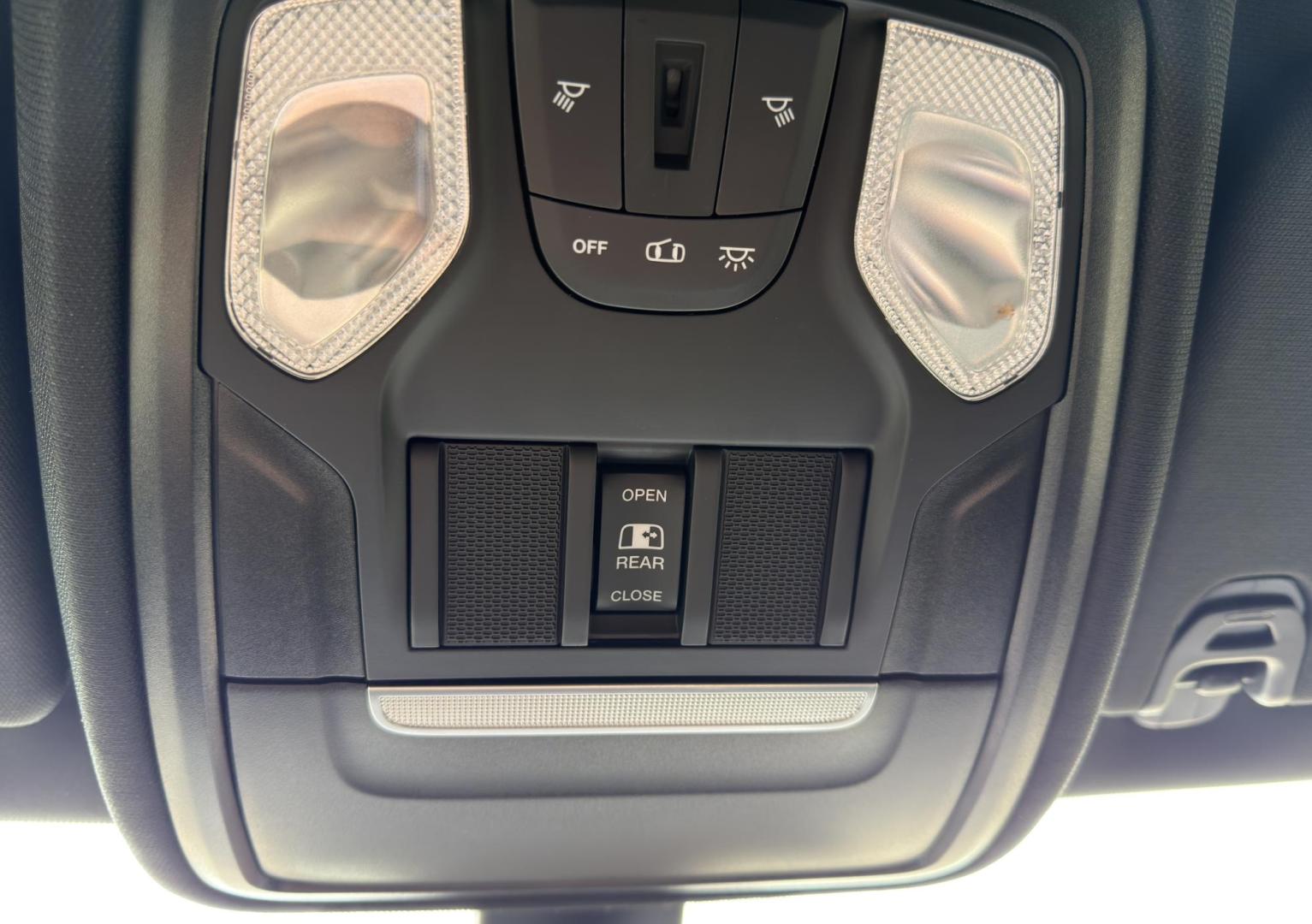 2022 BLACK /Gray RAM 1500 Big Horn Crew Cab 4WD (1C6RRFFG2NN) with an 3.6L V6 engine, Automatic transmission, located at 2990 Old Orchard Rd., Jackson, MO, 63755, 37.354214, -89.612106 - 2022 Ram 1500 Big Horn 1-Owner 135xxx miles 4x4 3.6L V6 Automatic Backup Camera Power Driver Seat Bluetooth Remote Start Cruise Power Windows/Locks/Mirrors We have financing available and we accept trades! Fill out a credit application on our website or come by today! If you have any qu - Photo#32