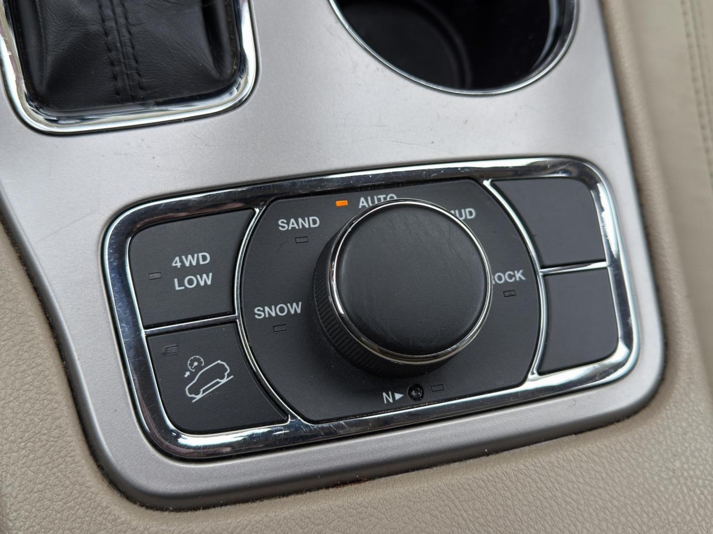 2021 WHITE /Tan Jeep Grand Cherokee Limited 4WD (1C4RJFBG0MC) with an 3.6L V6 engine, Automatic transmission, located at 2990 Old Orchard Rd., Jackson, MO, 63755, 37.354214, -89.612106 - 2021 Jeep Grand Cherokee Limited 1-Owner 120xxx miles 4 Wheel Drive 3.6L V6 Automatic Leather Navigation Power/Heated Seats Heated Steering Wheel Backup Camera Sunroof Bluetooth Remote Start Cruise Power Windows/Locks/Mirrors We have financing available and we accept trades! Fill out - Photo#2