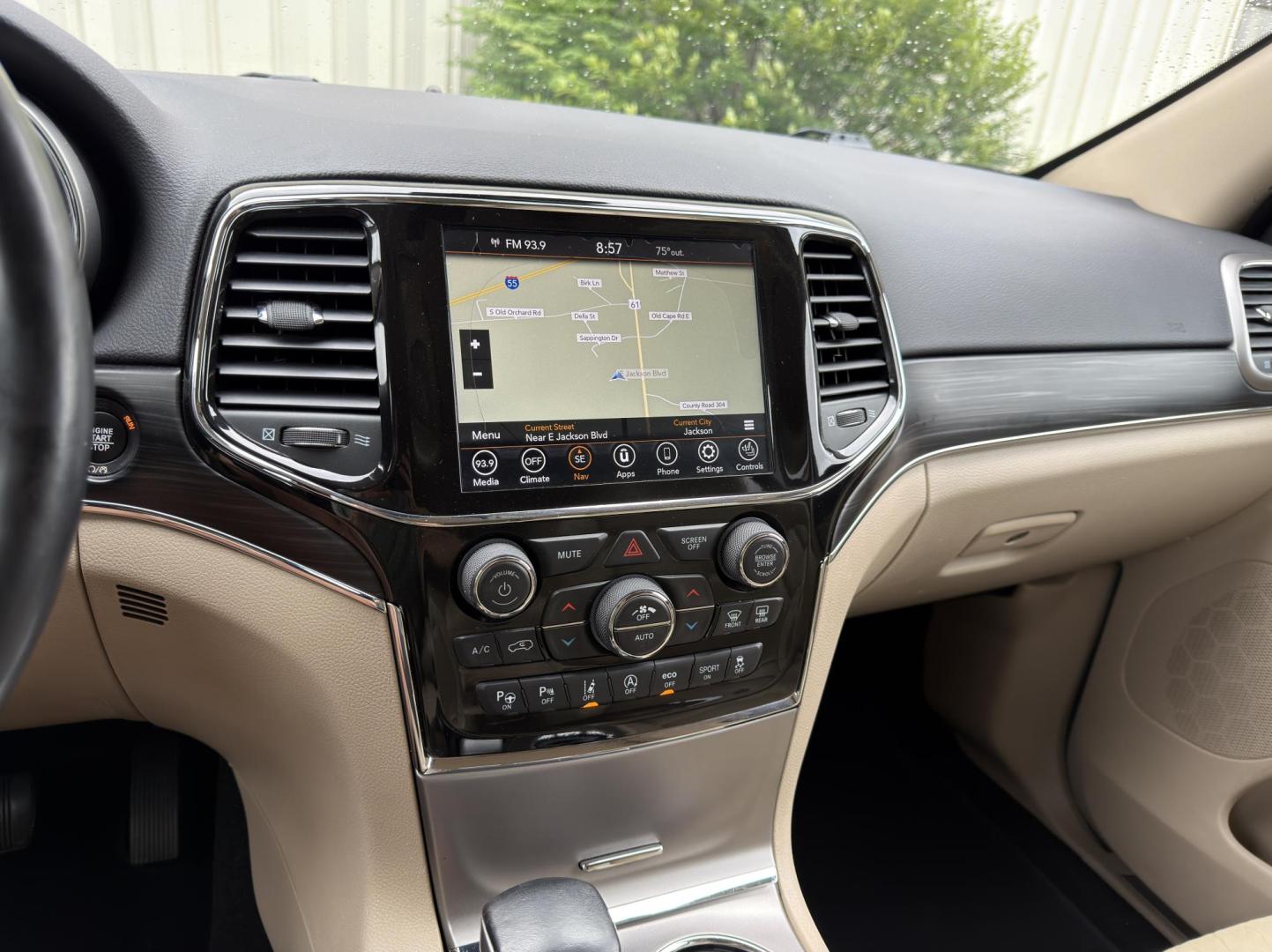 2021 WHITE /Tan Jeep Grand Cherokee Limited 4WD (1C4RJFBG0MC) with an 3.6L V6 engine, Automatic transmission, located at 2990 Old Orchard Rd., Jackson, MO, 63755, 37.354214, -89.612106 - 2021 Jeep Grand Cherokee Limited 1-Owner 120xxx miles 4 Wheel Drive 3.6L V6 Automatic Leather Navigation Power/Heated Seats Heated Steering Wheel Backup Camera Sunroof Bluetooth Remote Start Cruise Power Windows/Locks/Mirrors We have financing available and we accept trades! Fill out - Photo#31