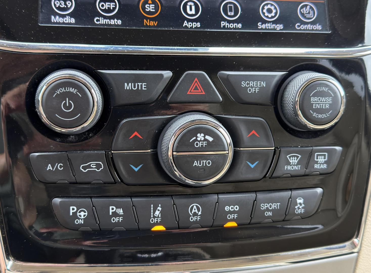 2021 WHITE /Tan Jeep Grand Cherokee Limited 4WD (1C4RJFBG0MC) with an 3.6L V6 engine, Automatic transmission, located at 2990 Old Orchard Rd., Jackson, MO, 63755, 37.354214, -89.612106 - 2021 Jeep Grand Cherokee Limited 1-Owner 120xxx miles 4 Wheel Drive 3.6L V6 Automatic Leather Navigation Power/Heated Seats Heated Steering Wheel Backup Camera Sunroof Bluetooth Remote Start Cruise Power Windows/Locks/Mirrors We have financing available and we accept trades! Fill out - Photo#32