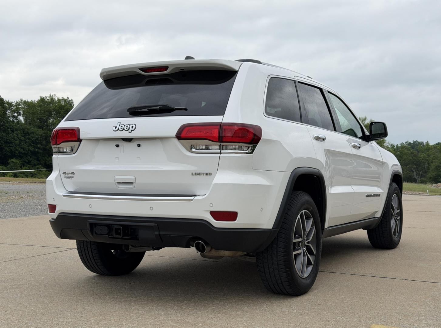 2021 WHITE /Tan Jeep Grand Cherokee Limited 4WD (1C4RJFBG0MC) with an 3.6L V6 engine, Automatic transmission, located at 2990 Old Orchard Rd., Jackson, MO, 63755, 37.354214, -89.612106 - 2021 Jeep Grand Cherokee Limited 1-Owner 120xxx miles 4 Wheel Drive 3.6L V6 Automatic Leather Navigation Power/Heated Seats Heated Steering Wheel Backup Camera Sunroof Bluetooth Remote Start Cruise Power Windows/Locks/Mirrors We have financing available and we accept trades! Fill out - Photo#11