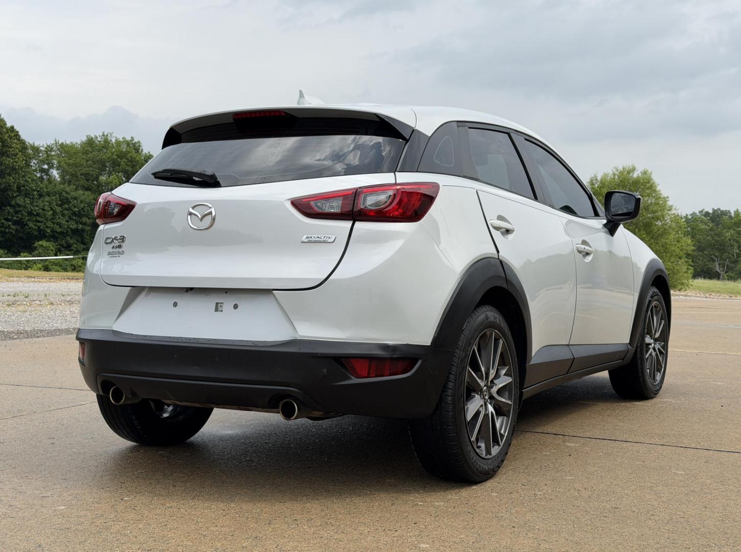 2017 GRAY /Black Mazda CX-3 Touring AWD (JM1DKFC71H0) with an 2.0L 4 Cyl. engine, Automatic transmission, located at 2990 Old Orchard Rd., Jackson, MO, 63755, 37.354214, -89.612106 - 2017 Mazda CX-3 Touring 94xxx miles All Wheel Drive 2.0L 4 Cyl. Automatic Leather Backup Camera Heated Seats Bluetooth Cruise Power Windows/Locks/Mirrors We have financing available and we accept trades! Fill out a credit application on our website or come by today! If you have any quest - Photo#7