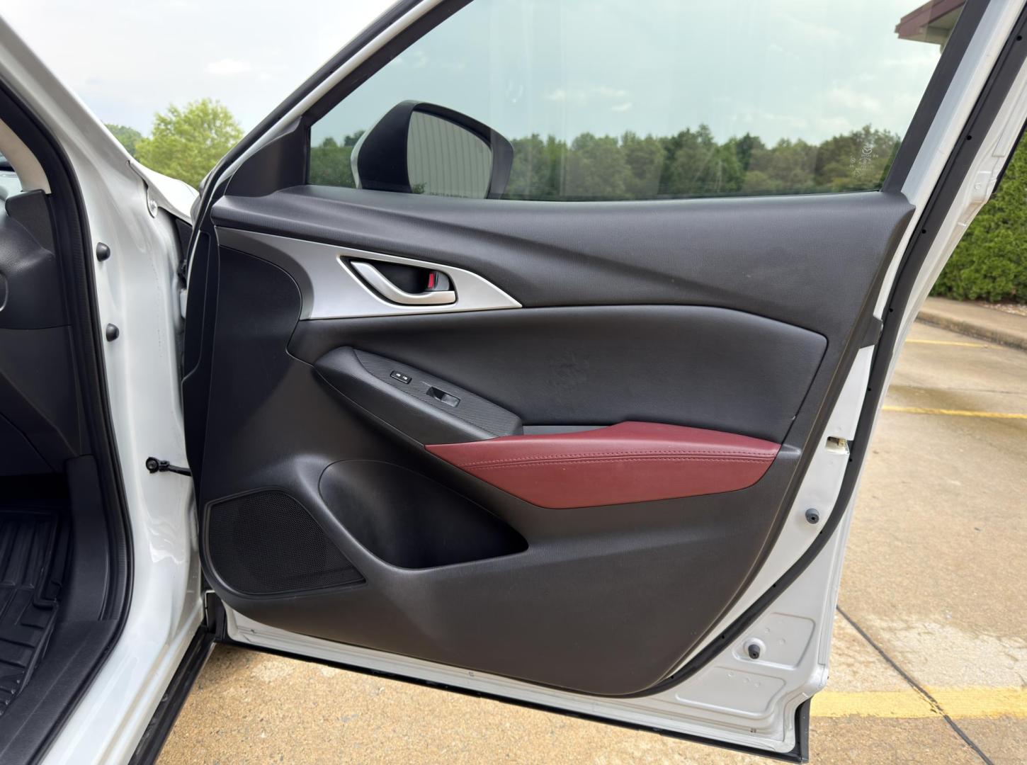 2017 GRAY /Black Mazda CX-3 Touring AWD (JM1DKFC71H0) with an 2.0L 4 Cyl. engine, Automatic transmission, located at 2990 Old Orchard Rd., Jackson, MO, 63755, 37.354214, -89.612106 - 2017 Mazda CX-3 Touring 94xxx miles All Wheel Drive 2.0L 4 Cyl. Automatic Leather Backup Camera Heated Seats Bluetooth Cruise Power Windows/Locks/Mirrors We have financing available and we accept trades! Fill out a credit application on our website or come by today! If you have any quest - Photo#13
