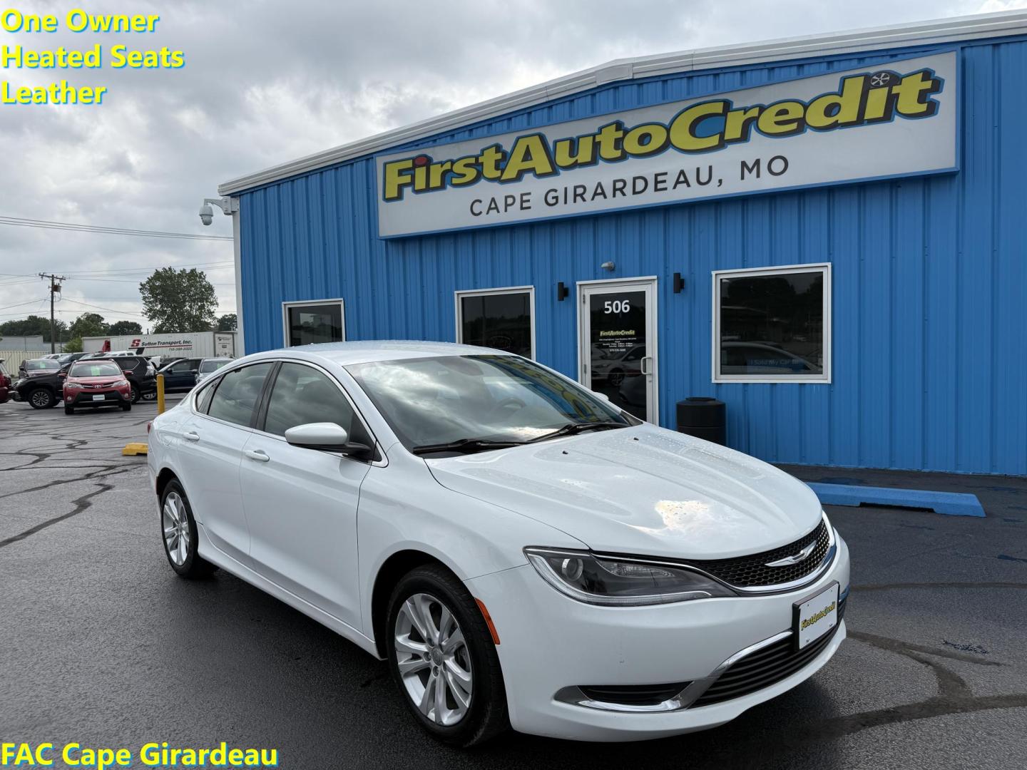 2017 Chrysler 200 Limited Platinum's photo