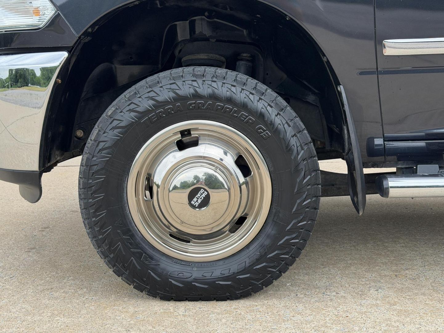 2014 GRAY /Gray RAM 3500 Big Horn Crew Cab 4WD DRW (3C63RRHL3EG) with an 6.7L I6 TURBO DIESEL engine, Automatic transmission, located at 2990 Old Orchard Rd., Jackson, MO, 63755, 37.354214, -89.612106 - 2014 Ram 3500HD Big Horn 1-Owner 161xxx miles 4x4 6.7L I6 Turbo Diesel Automatic Navigation Backup Camera Power Driver Seat Heated Seats Heated Steering Wheel Bluetooth Remote Start Cruise Power Windows/Locks/Mirrors We have financing available and we accept trades! Fill out a credit - Photo#36