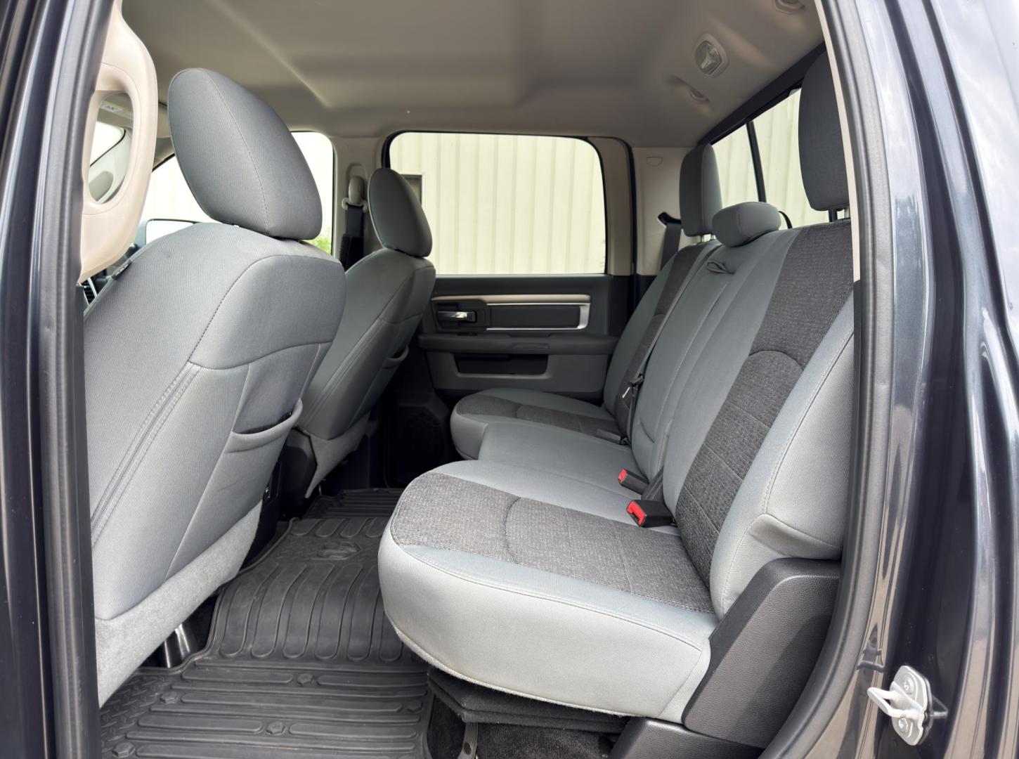 2014 GRAY /Gray RAM 3500 Big Horn Crew Cab 4WD DRW (3C63RRHL3EG) with an 6.7L I6 TURBO DIESEL engine, Automatic transmission, located at 2990 Old Orchard Rd., Jackson, MO, 63755, 37.354214, -89.612106 - 2014 Ram 3500HD Big Horn 1-Owner 161xxx miles 4x4 6.7L I6 Turbo Diesel Automatic Navigation Backup Camera Power Driver Seat Heated Seats Heated Steering Wheel Bluetooth Remote Start Cruise Power Windows/Locks/Mirrors We have financing available and we accept trades! Fill out a credit - Photo#19